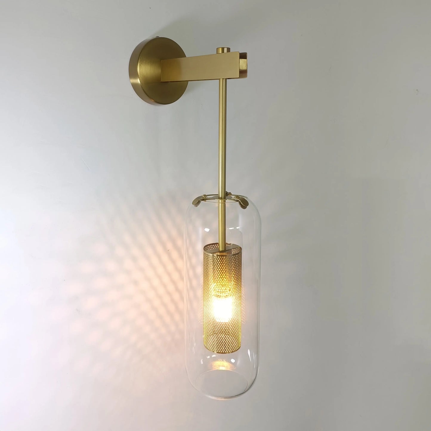 Chiswick Glass Shade Short Arm Wall Light Erbstuk