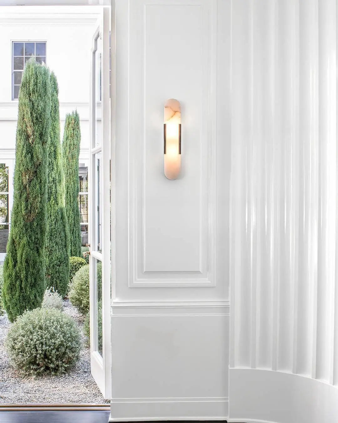 D. Oblong Alabaster Wall Sconce Erbstuk