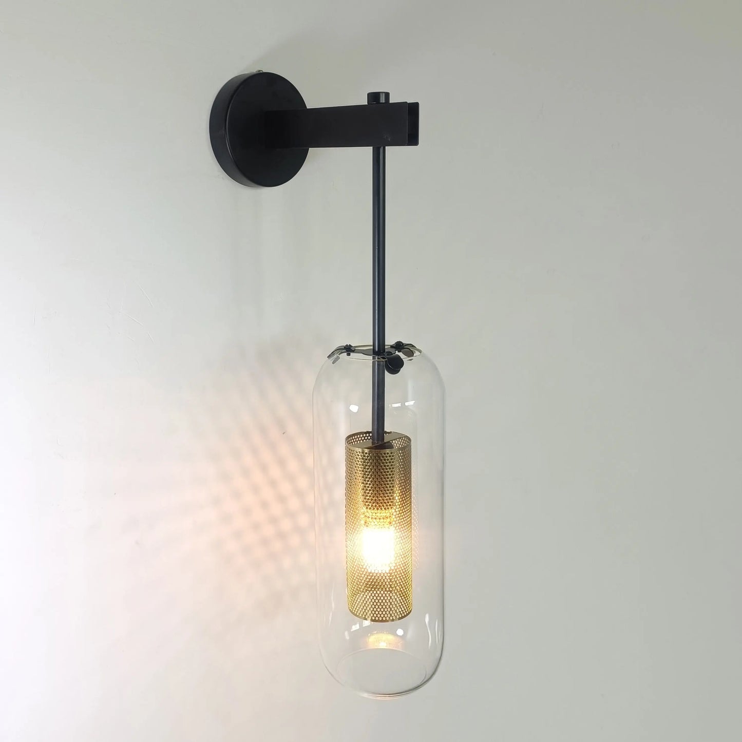 Chiswick Glass Shade Short Arm Wall Light Erbstuk