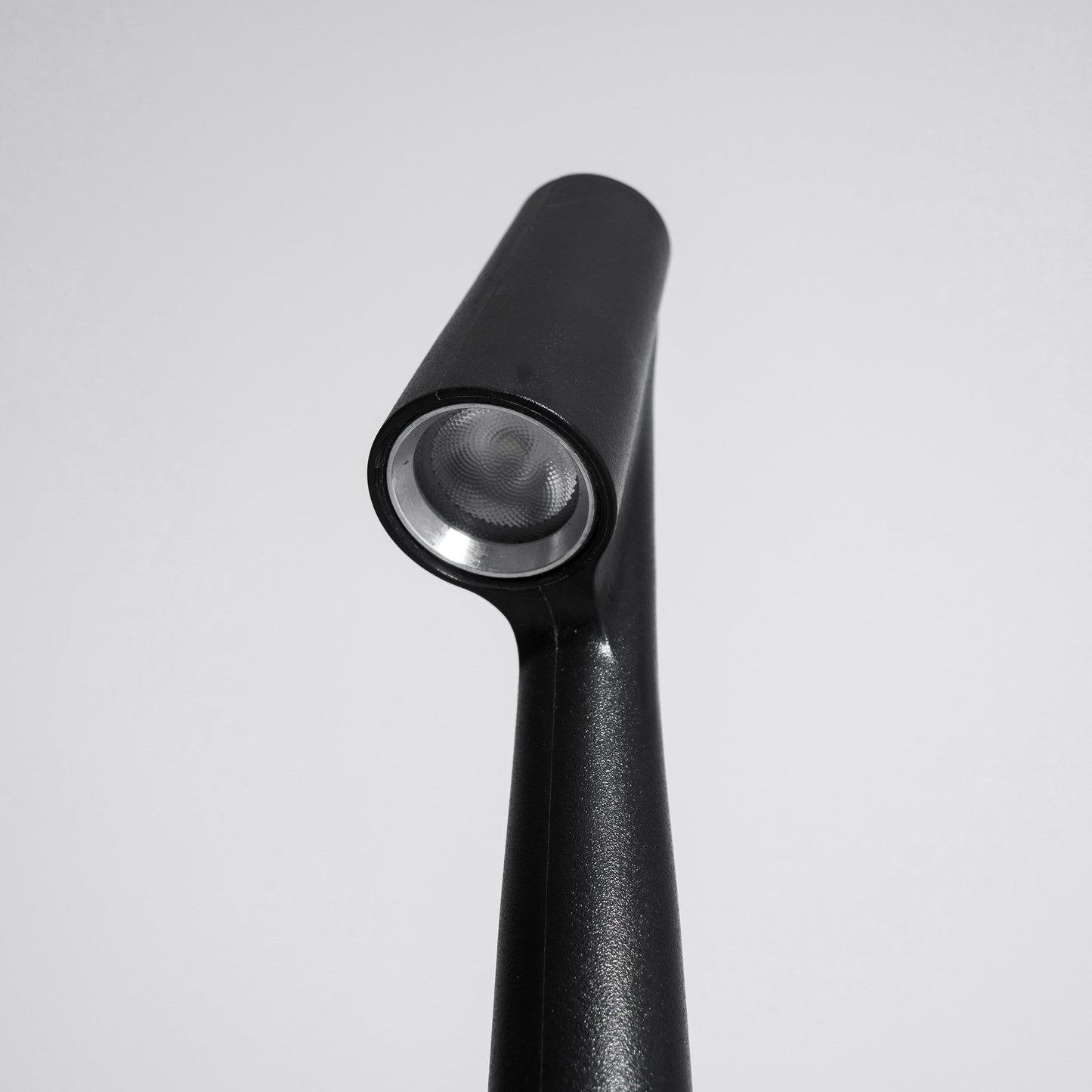 Slim Aluminium Cordless Table Lamp