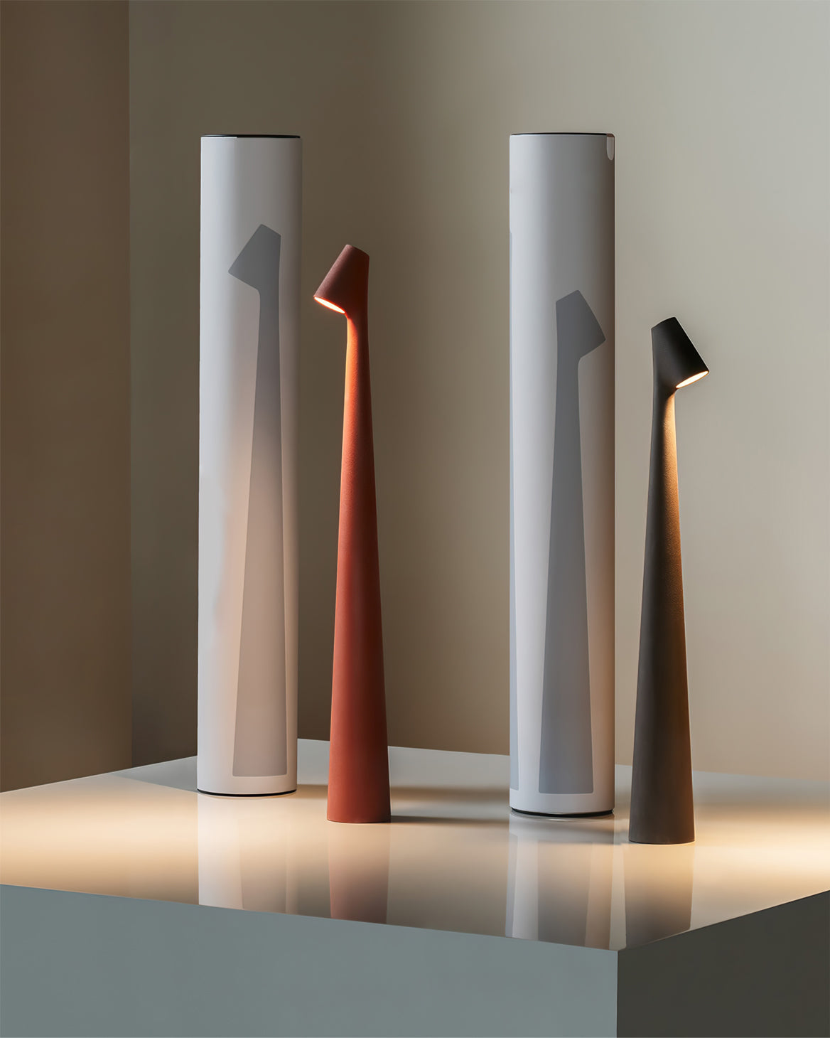 Slim Aluminium Cordless Table Lamp