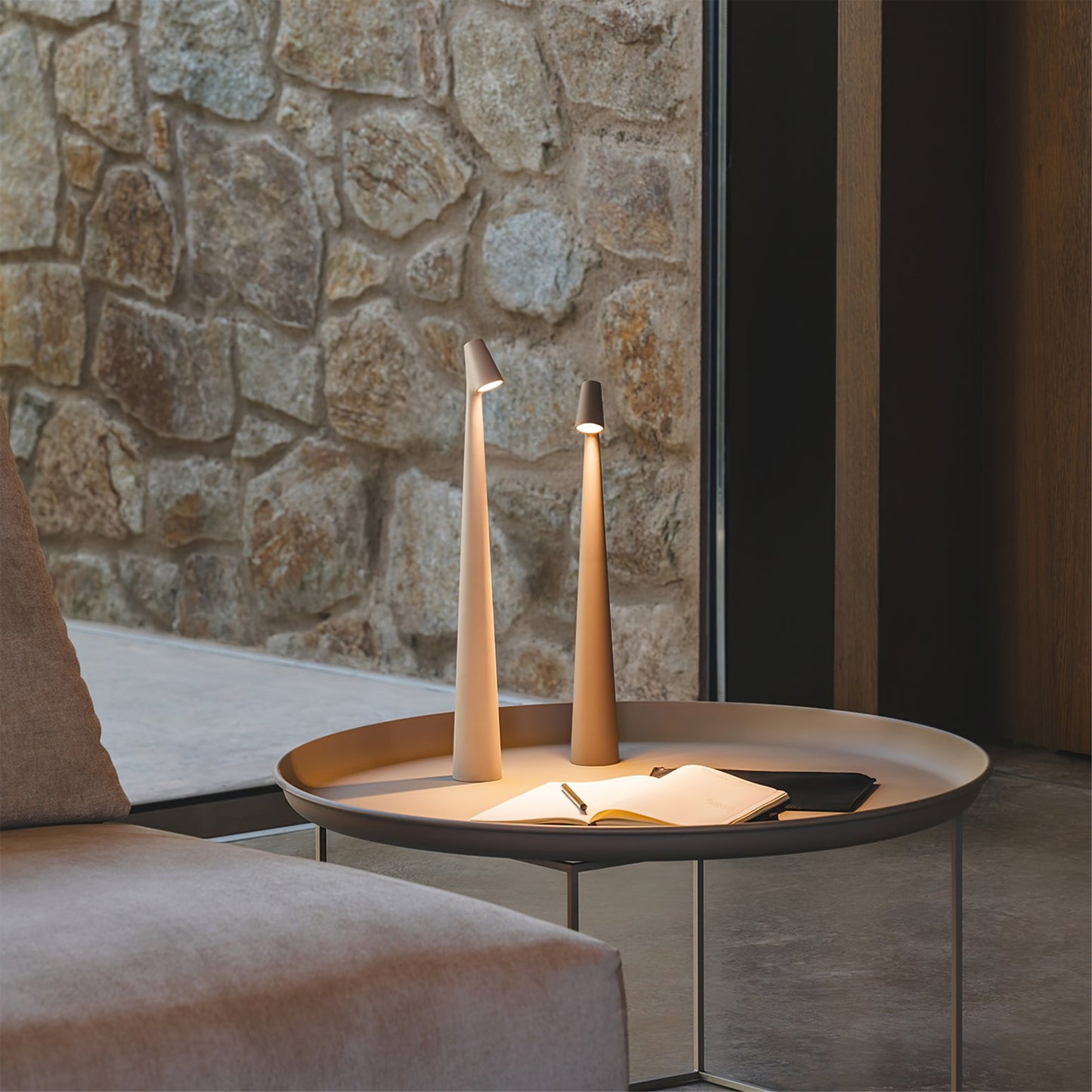 Slim Aluminium Cordless Table Lamp