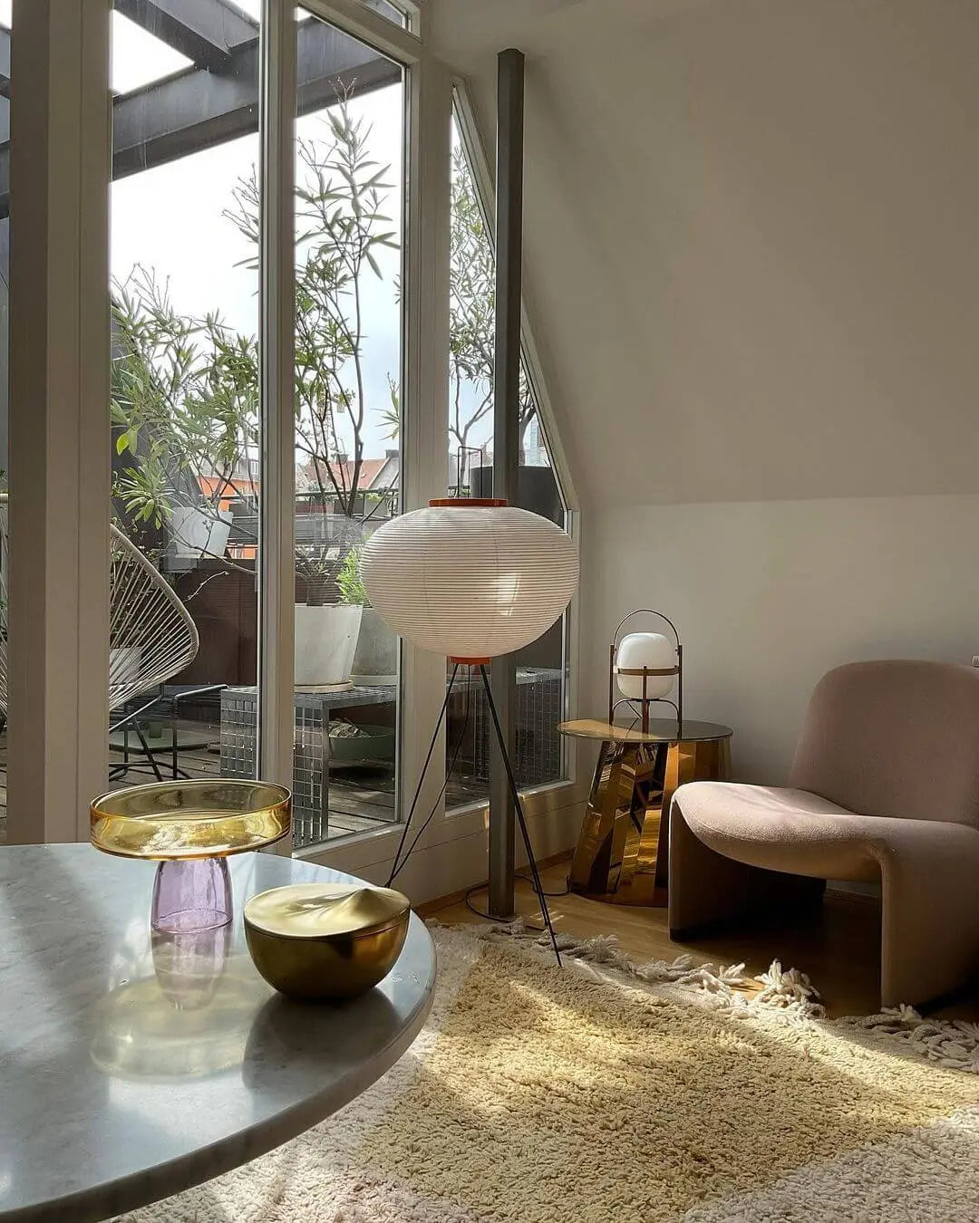 Rice Paper Lantern Floor Lamp — Sculptural Tripod Ambient Light for Living Room, Bedroom, Study and Reading Corner, Soft-Glow Paper Shade Floor Lamp Erbstuk