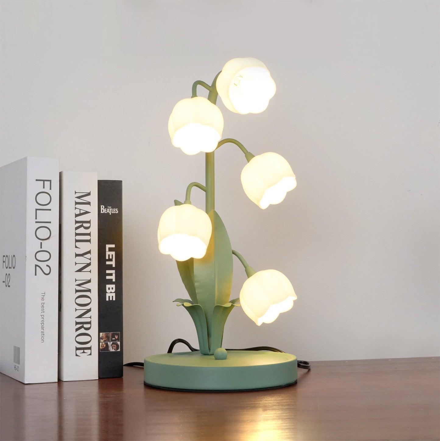 Bellflower Stem Table Lamp