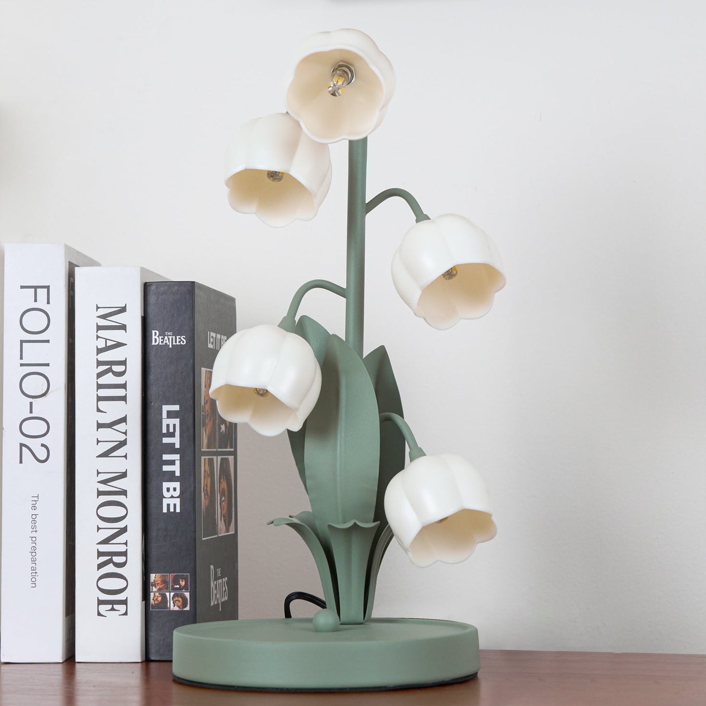 Bellflower Stem Table Lamp