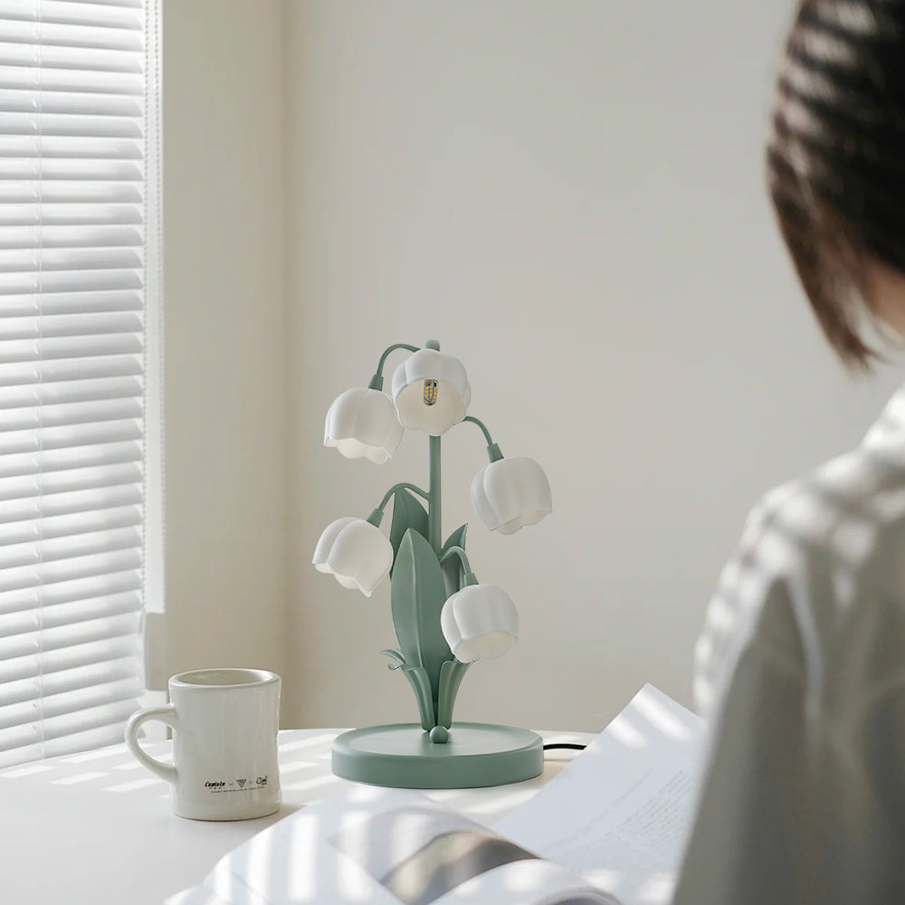 Bellflower Stem Table Lamp