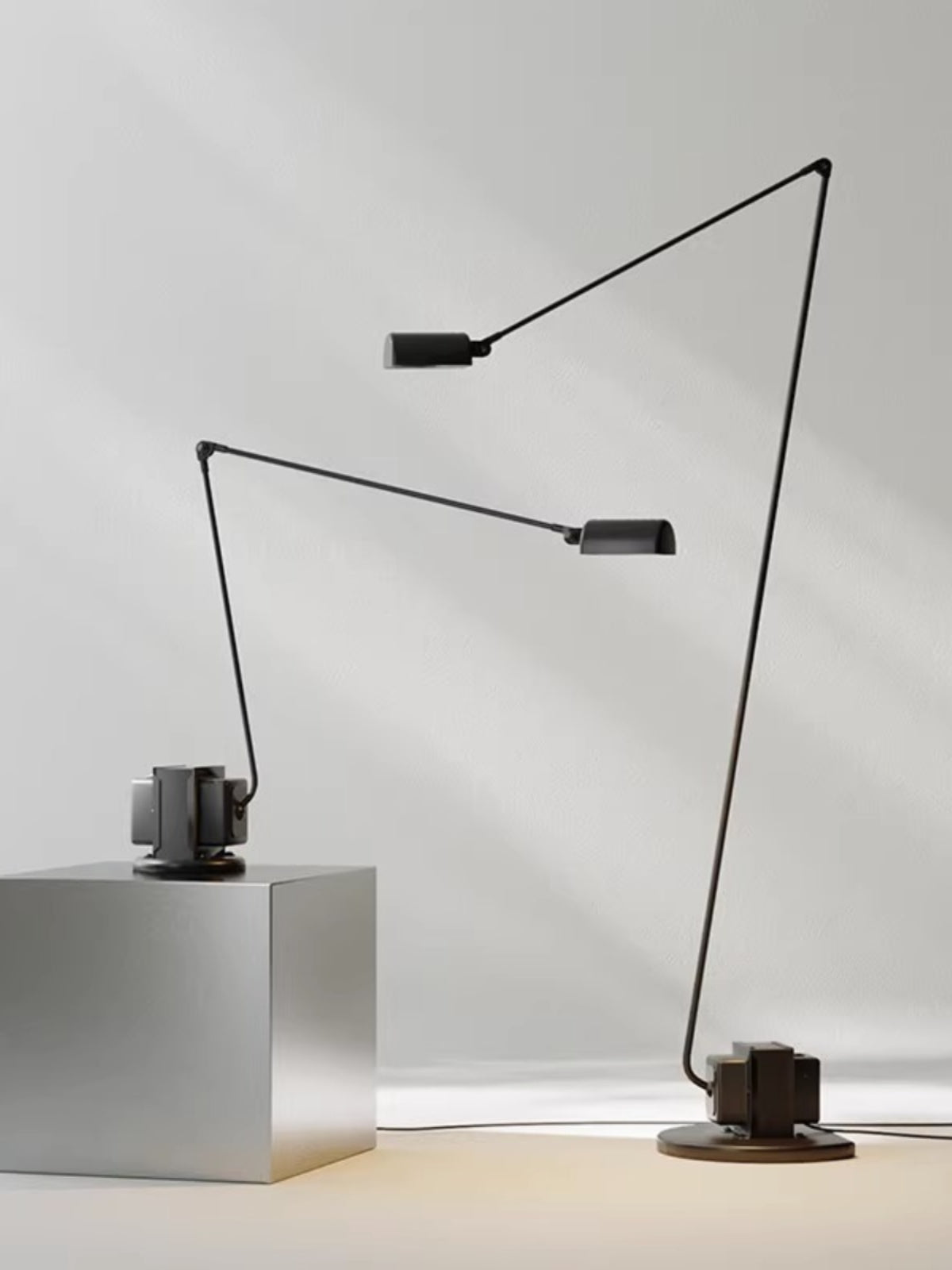 Dimmable Swivel Task Floor Lamp