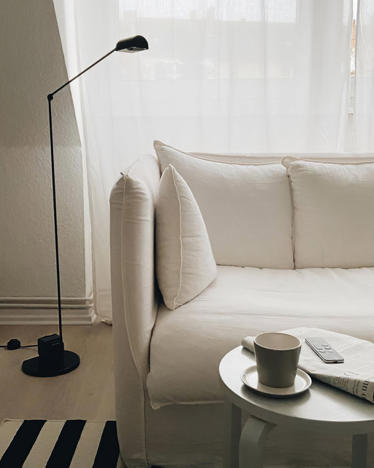 Dimmable Swivel Task Floor Lamp