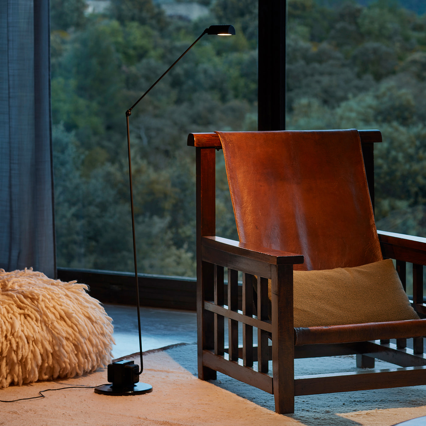 Dimmable Swivel Task Floor Lamp