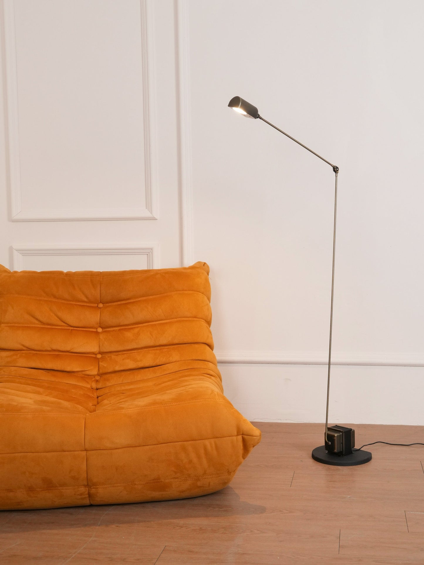 Dimmable Swivel Task Floor Lamp