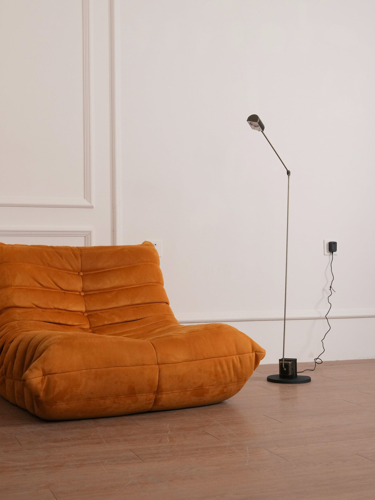 Dimmable Swivel Task Floor Lamp