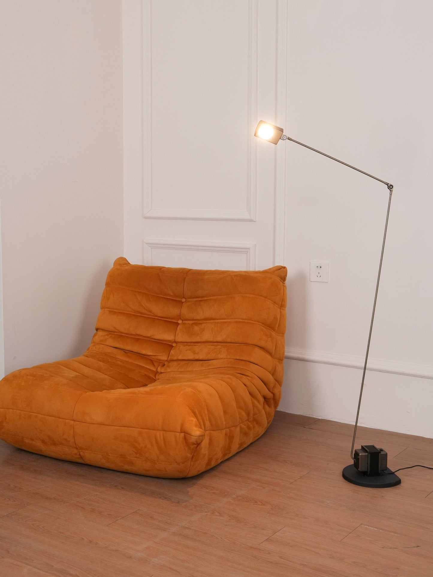 Dimmable Swivel Task Floor Lamp