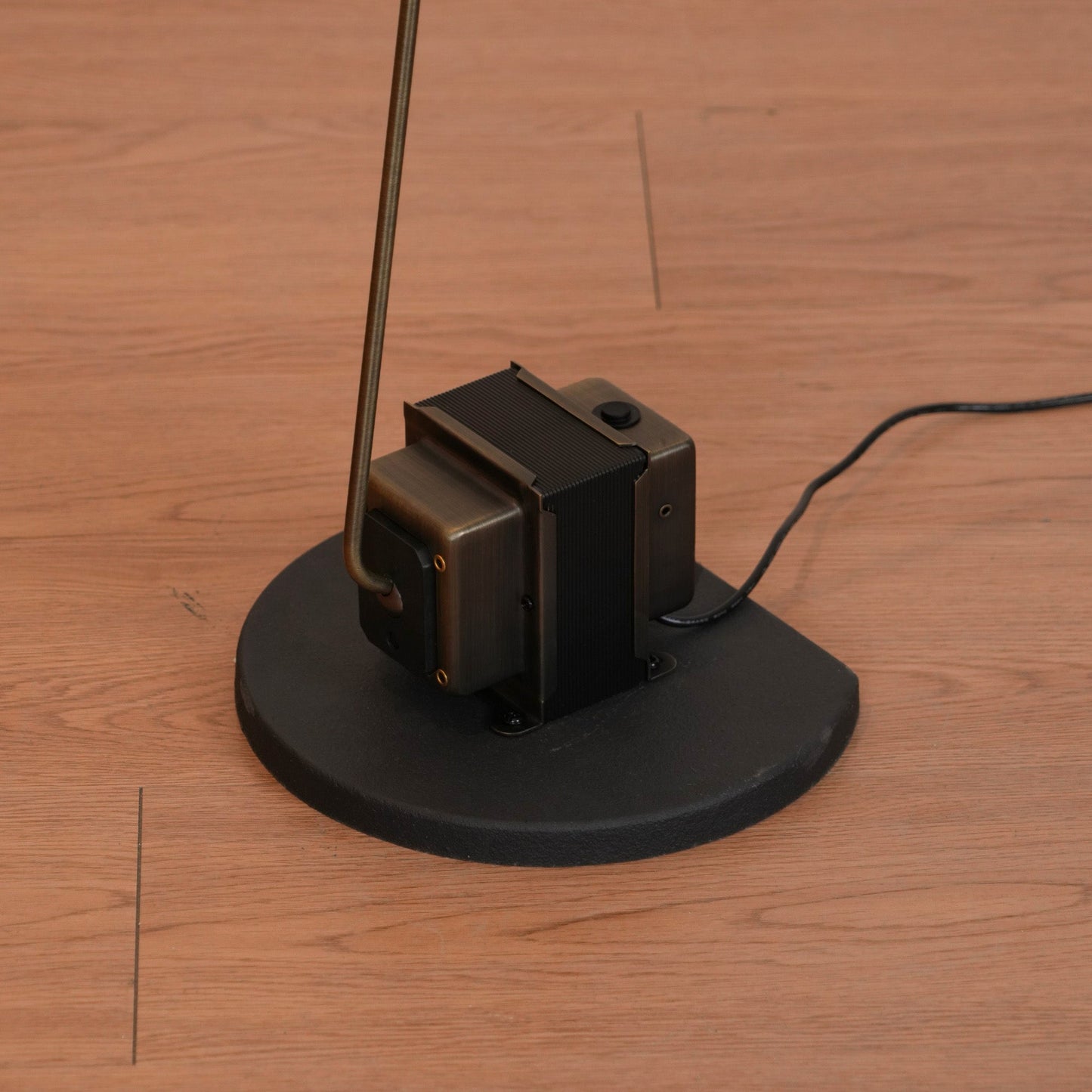 Dimmable Swivel Task Floor Lamp