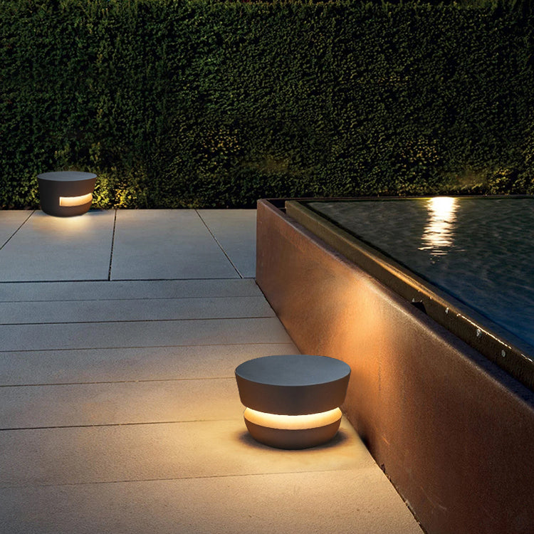 Aluminum Disc Outdoor Table Lamp