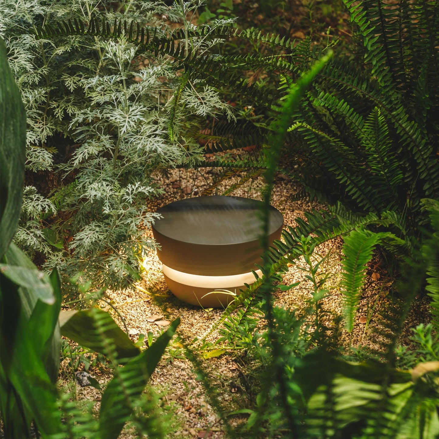 Aluminum Disc Outdoor Table Lamp