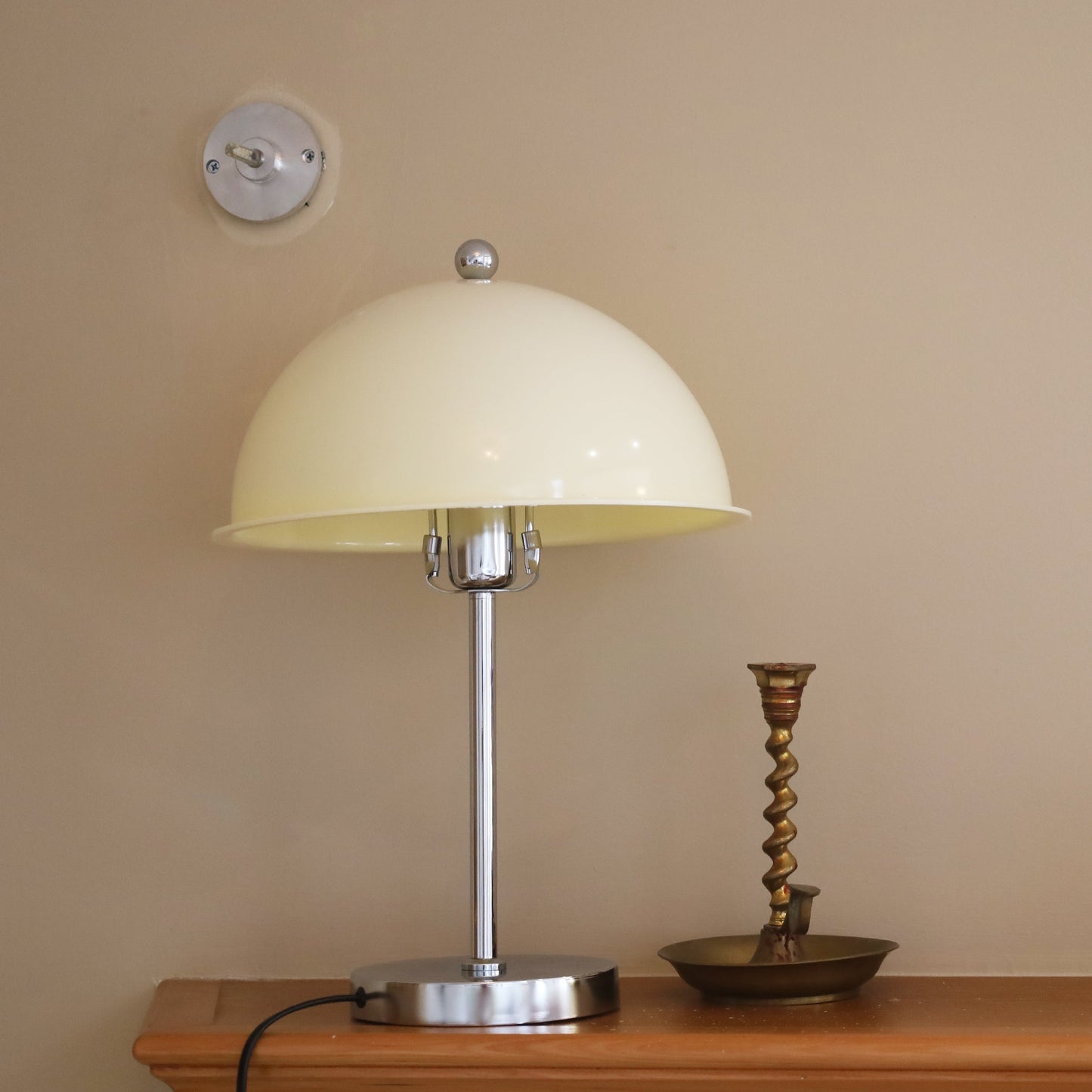Amber Acrylic Shade Table Lamp