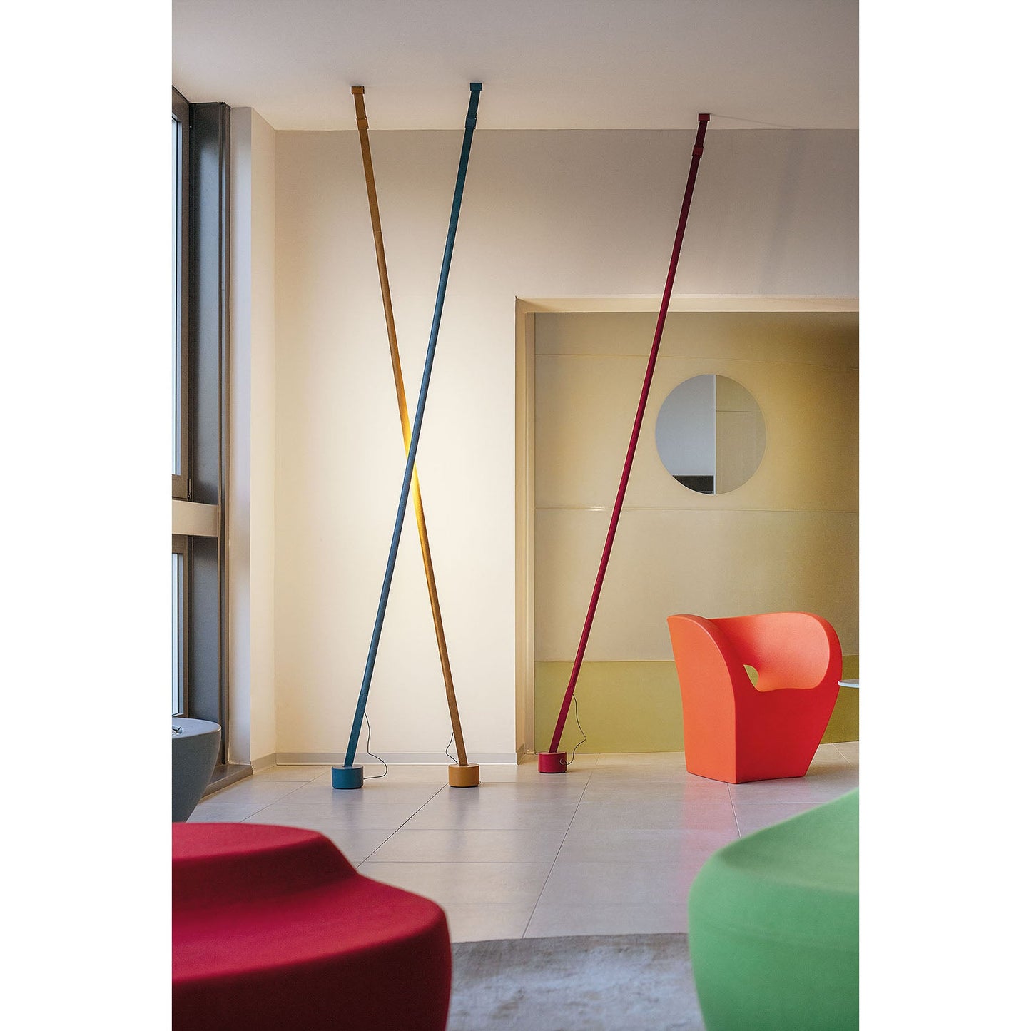 Slim Tension Pole Floor to Ceiling Lamp
