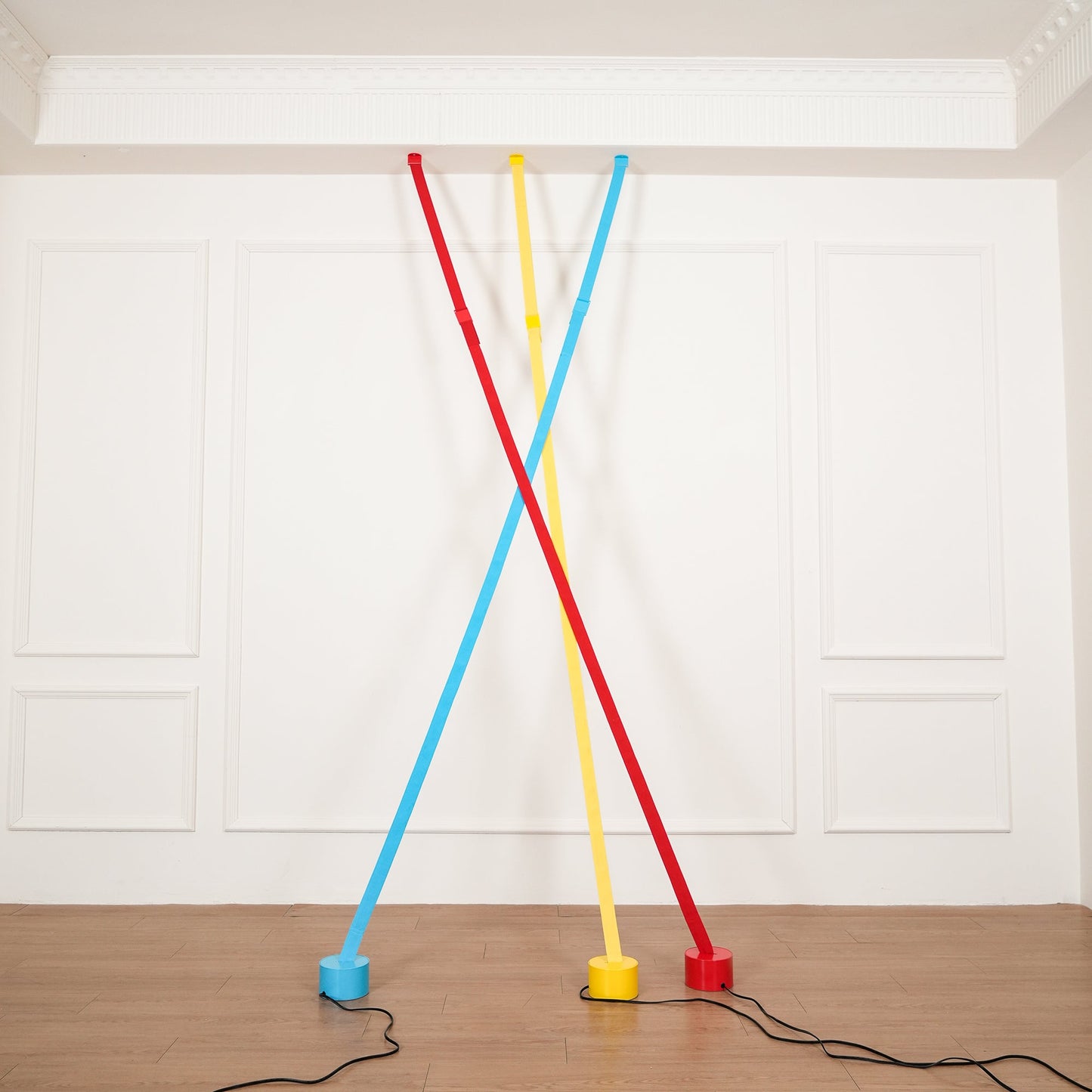 Slim Tension Pole Floor to Ceiling Lamp