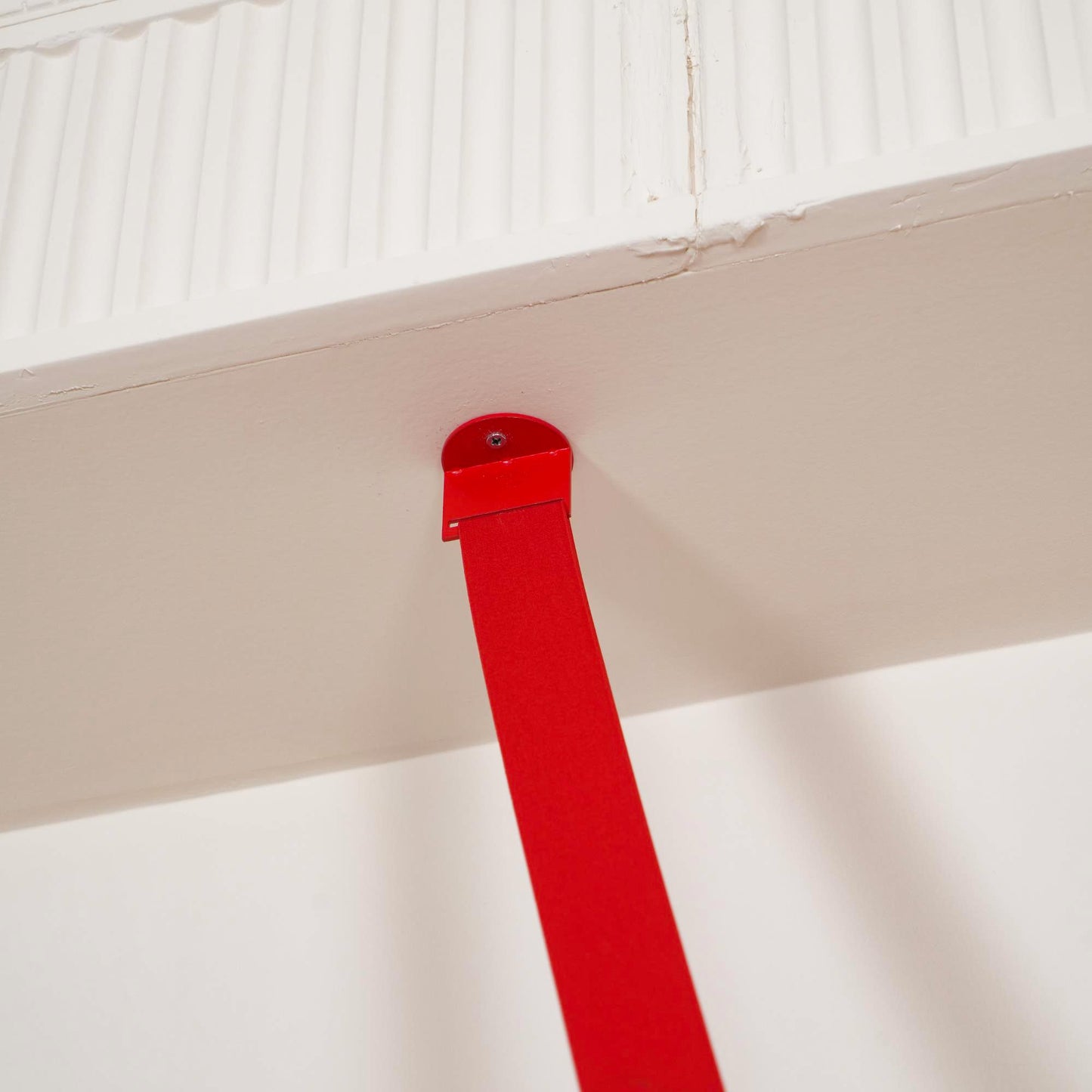 Slim Tension Pole Floor to Ceiling Lamp