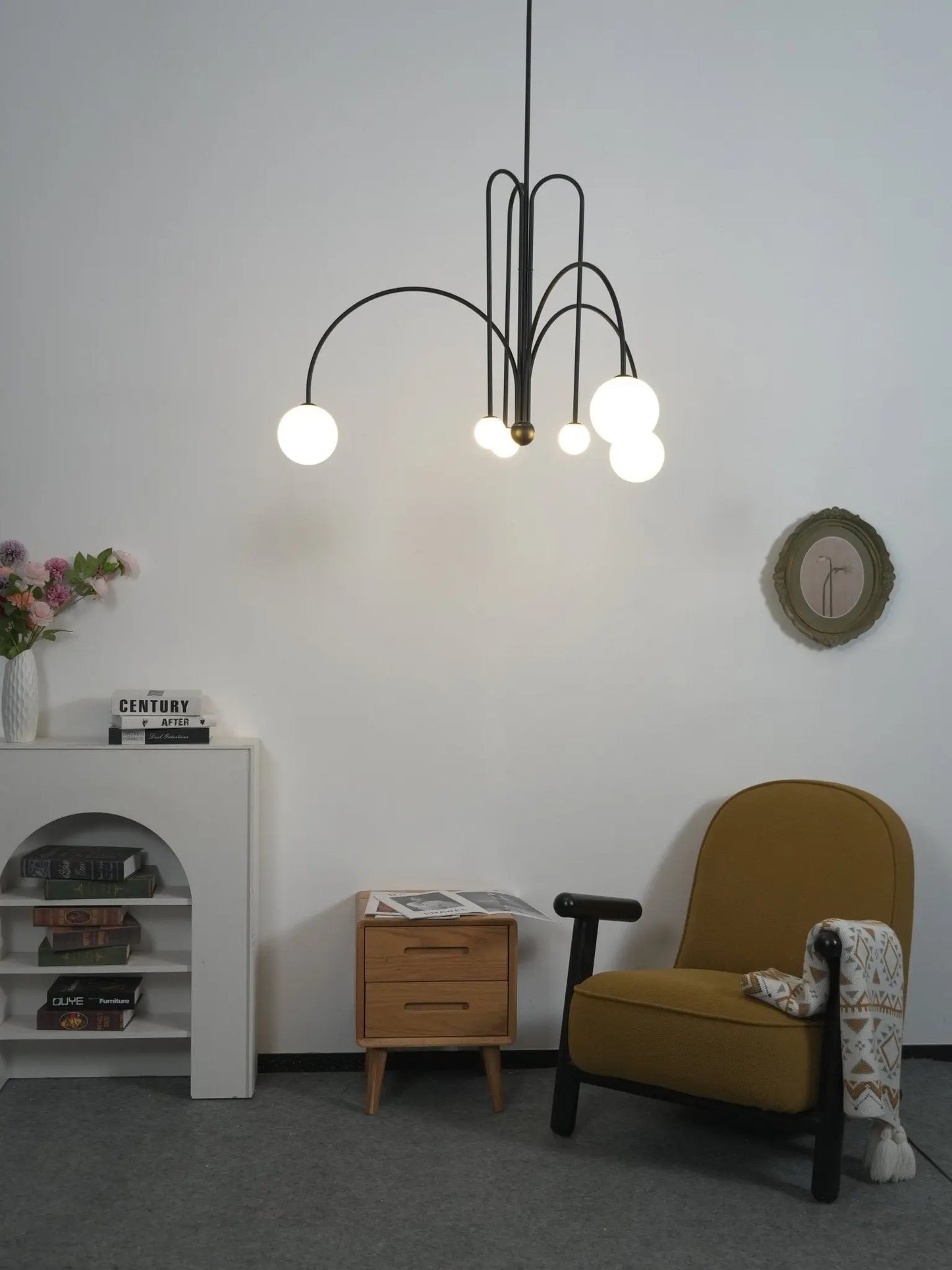 Branching Arc Sputnik Chandelier — Nordic Art Deco Pendant Light with Milk Glass Globes for Dining Room, Living Room, Restaurant and Cafe, Black Gold and Red Multi-Head Ceiling Light Erbstuk