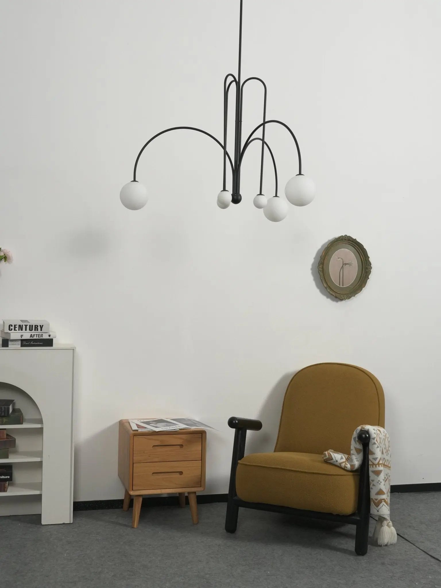 Branching Arc Sputnik Chandelier — Nordic Art Deco Pendant Light with Milk Glass Globes for Dining Room, Living Room, Restaurant and Cafe, Black Gold and Red Multi-Head Ceiling Light Erbstuk