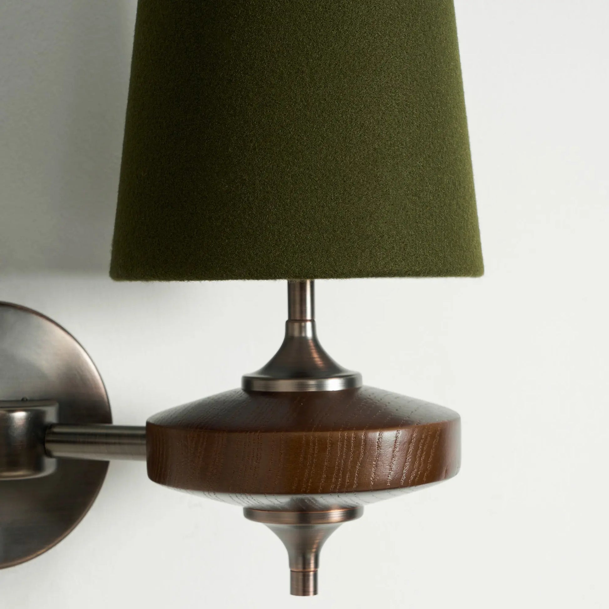 Hour Rho Wall Lamp Erbstuk