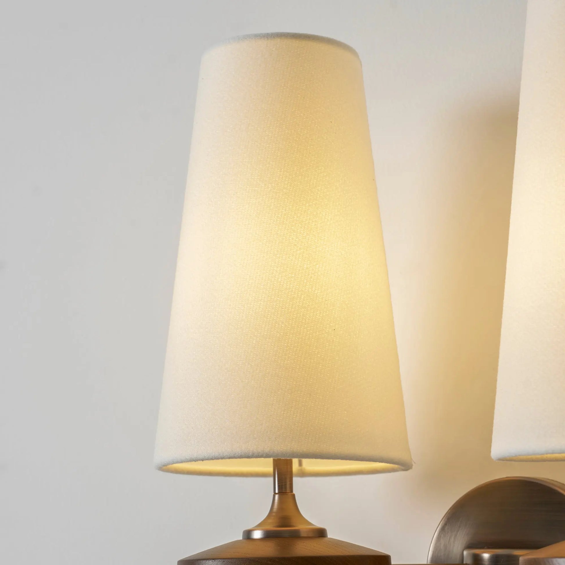Hour Rho Wall Lamp Erbstuk