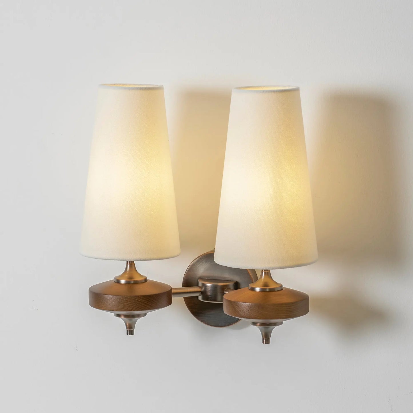 Hour Rho Wall Lamp Erbstuk