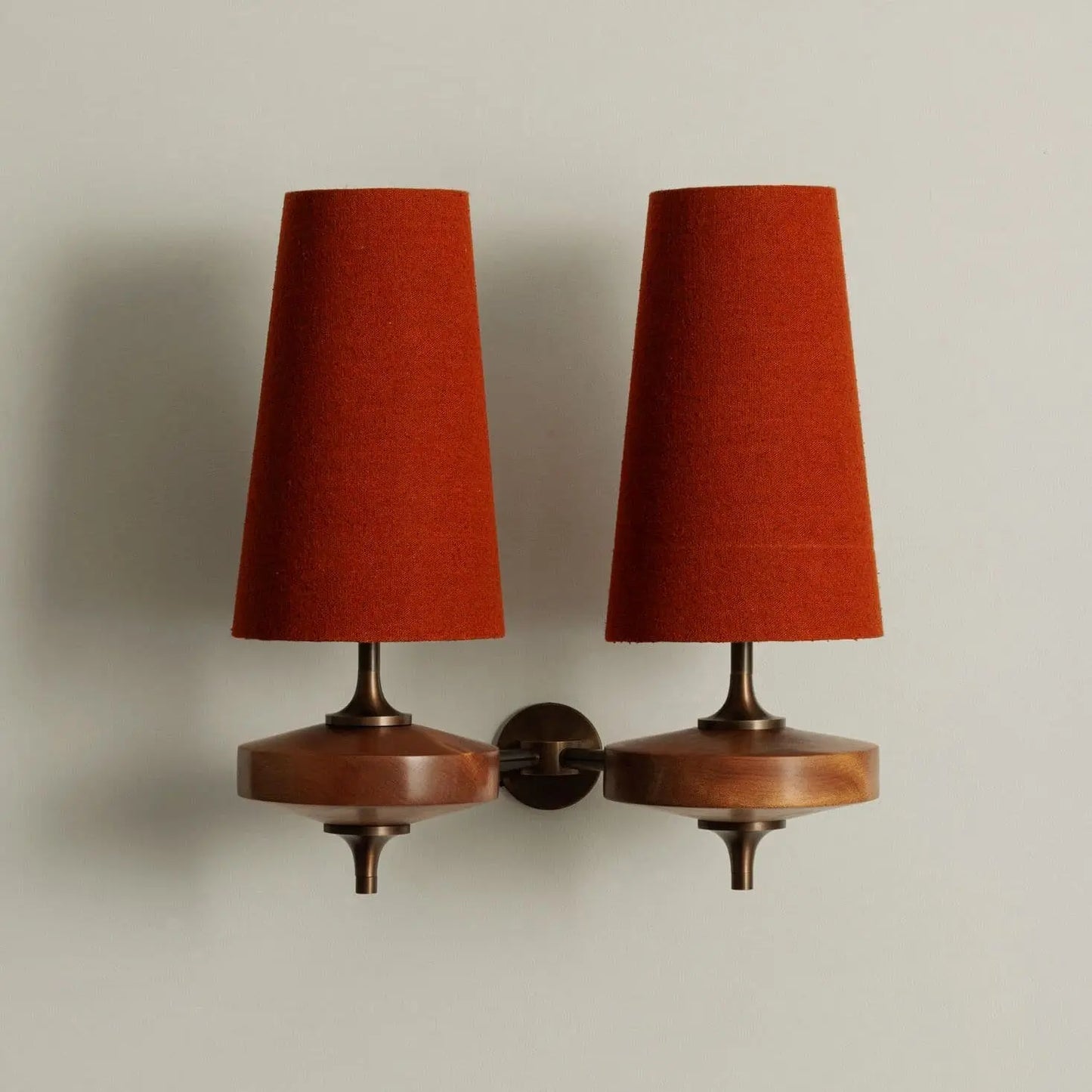 Hour Rho Wall Lamp Erbstuk