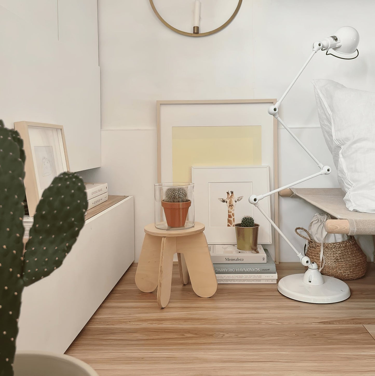 Articulated Arm Task Floor Lamp