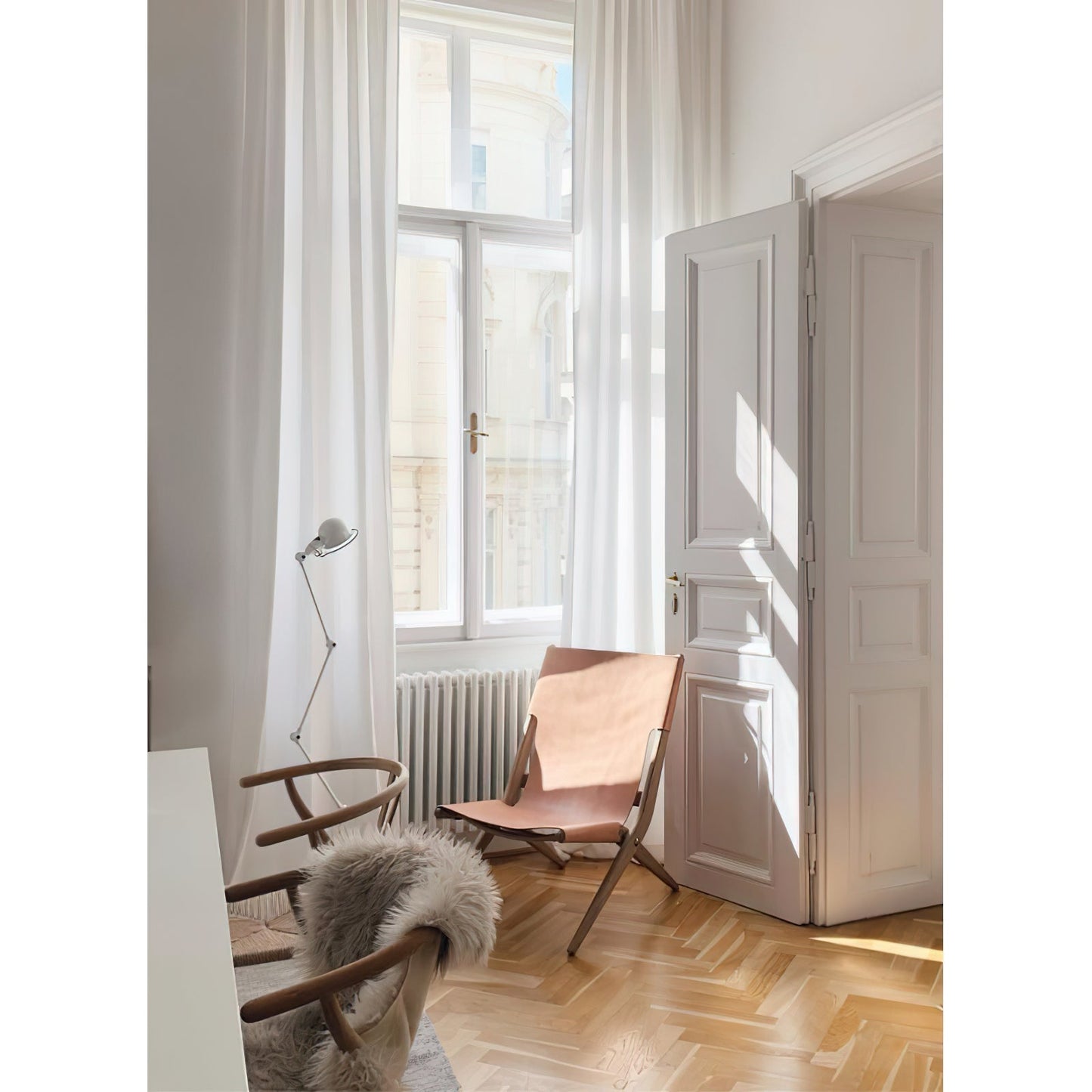 Articulated Arm Task Floor Lamp