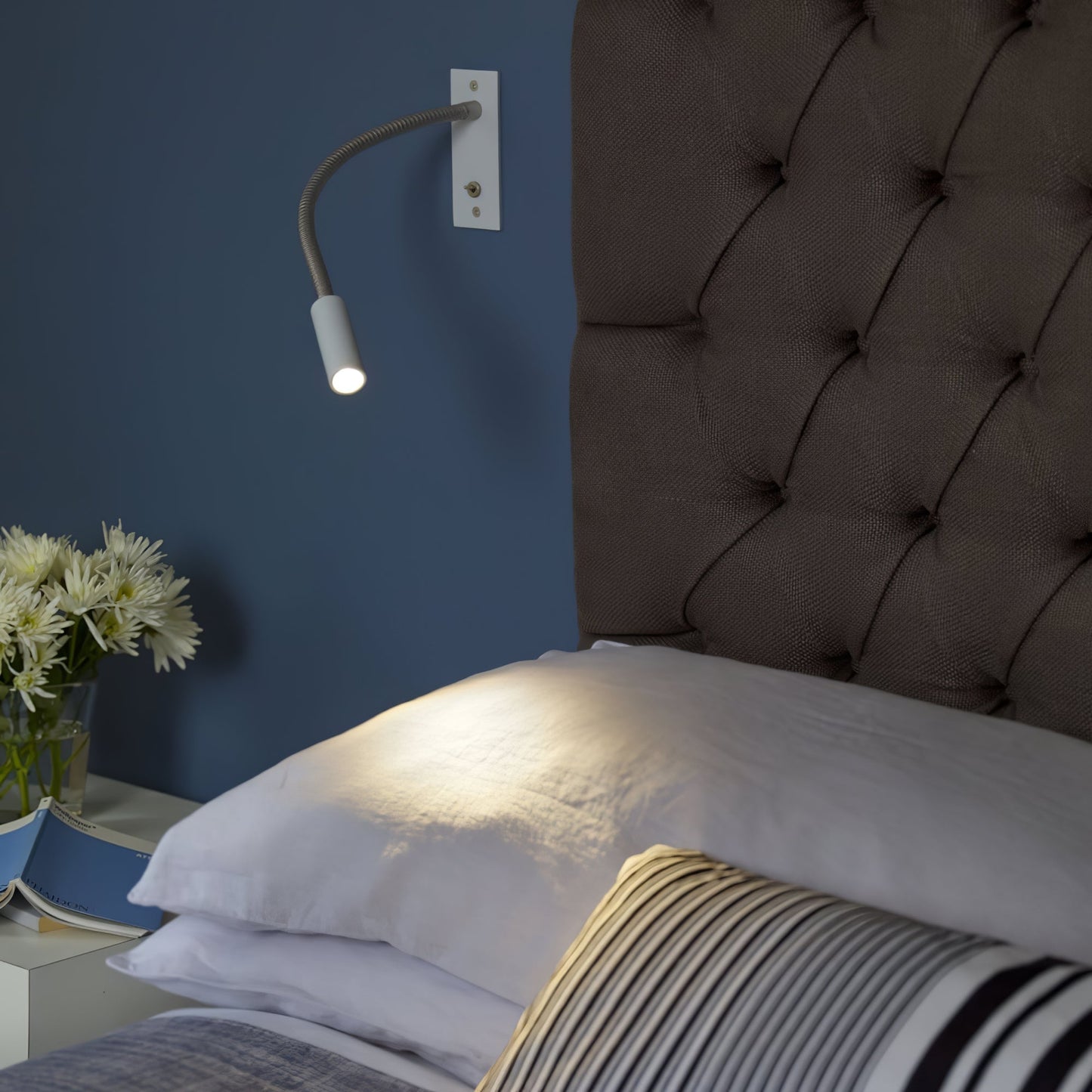Gooseneck LED Reading Wall Sconce