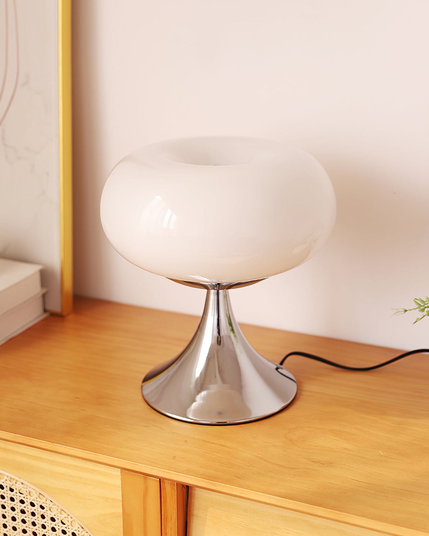 Glass Disc Table Lamp