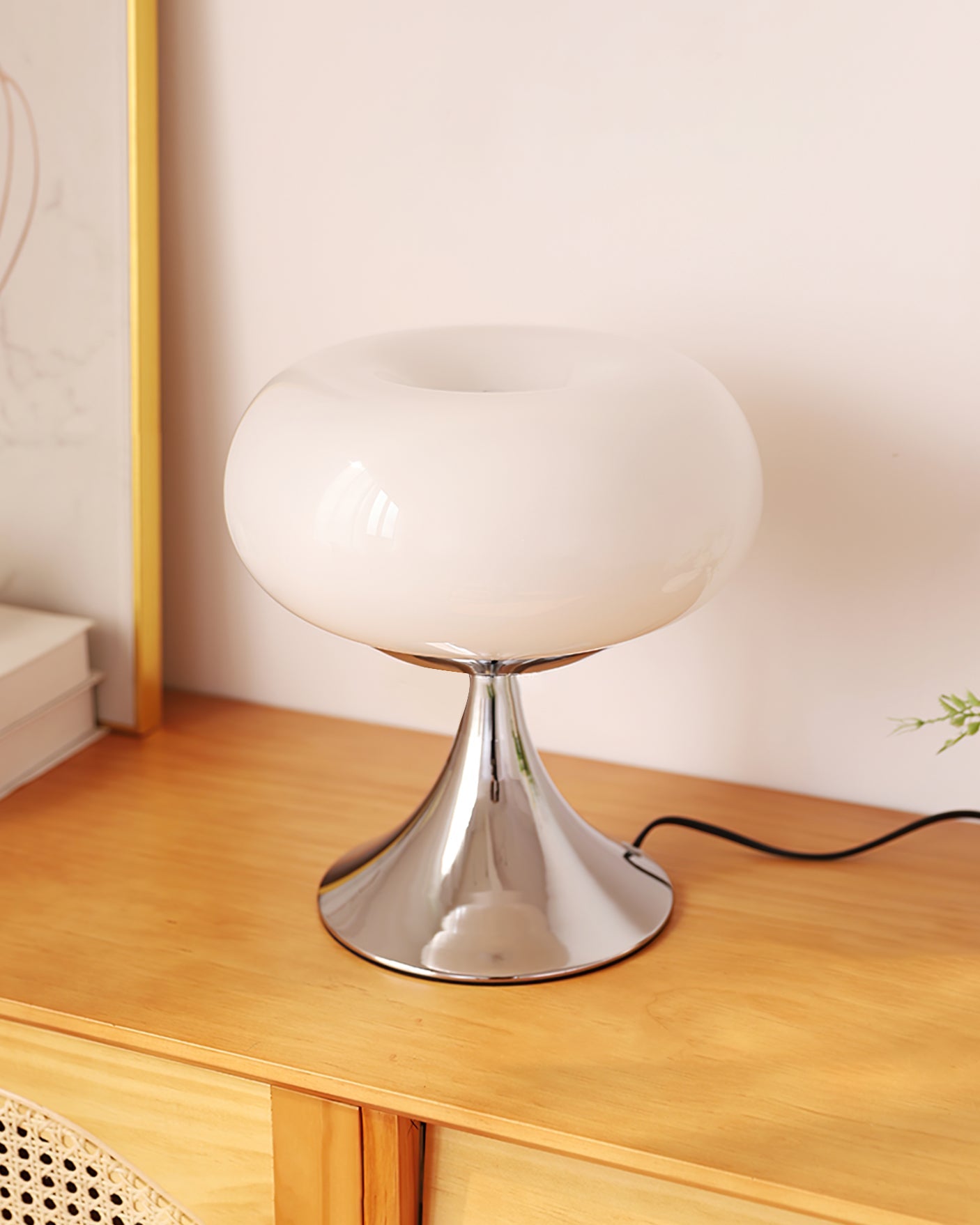 Glass Disc Table Lamp