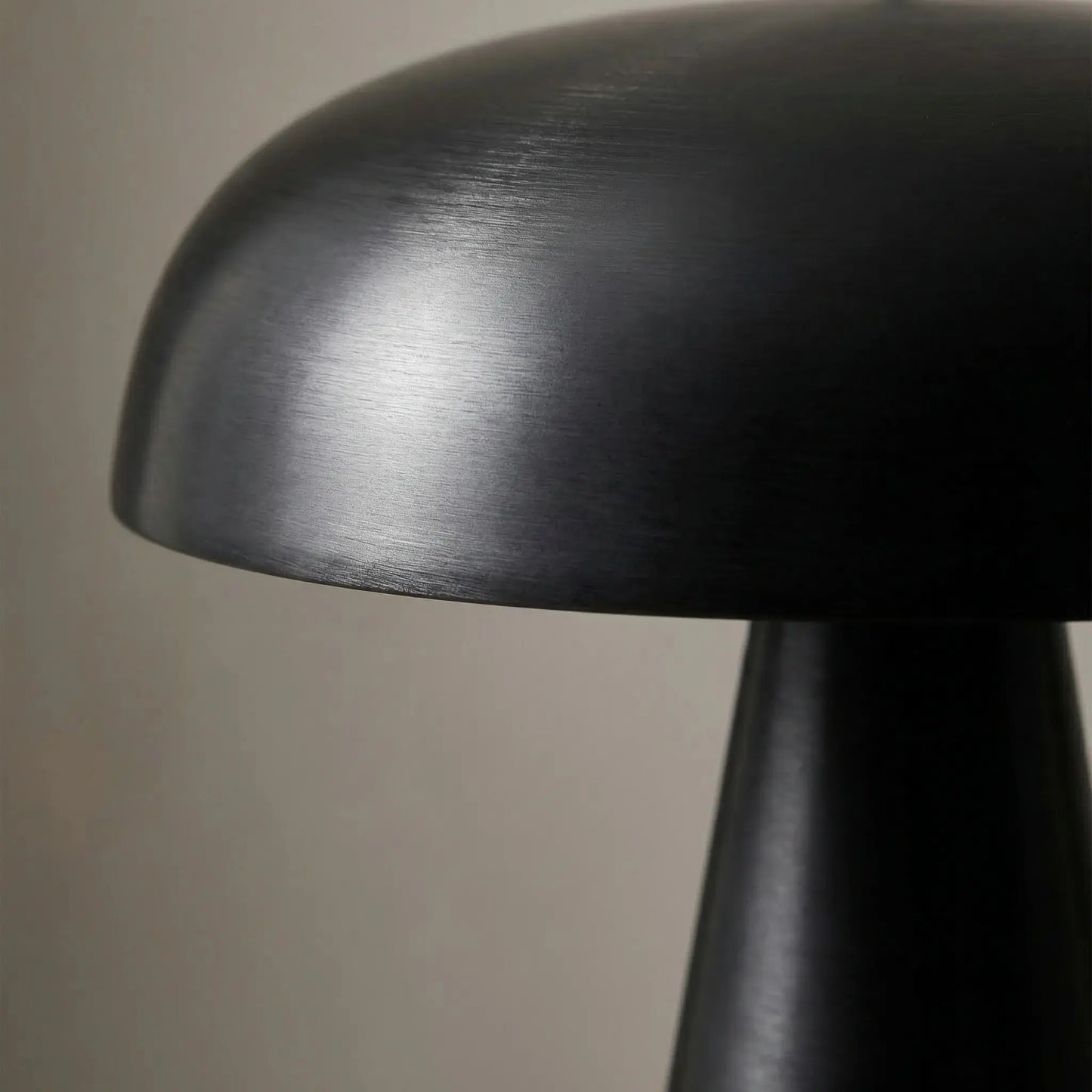 Portable Mushroom Table Lamp — Touch Control Rechargeable LED Nightstand Lamp, Cordless — Bedside Lamp, Patio and Camping Lamp — Dimmable Warm-to-White Accent Light Erbstuk