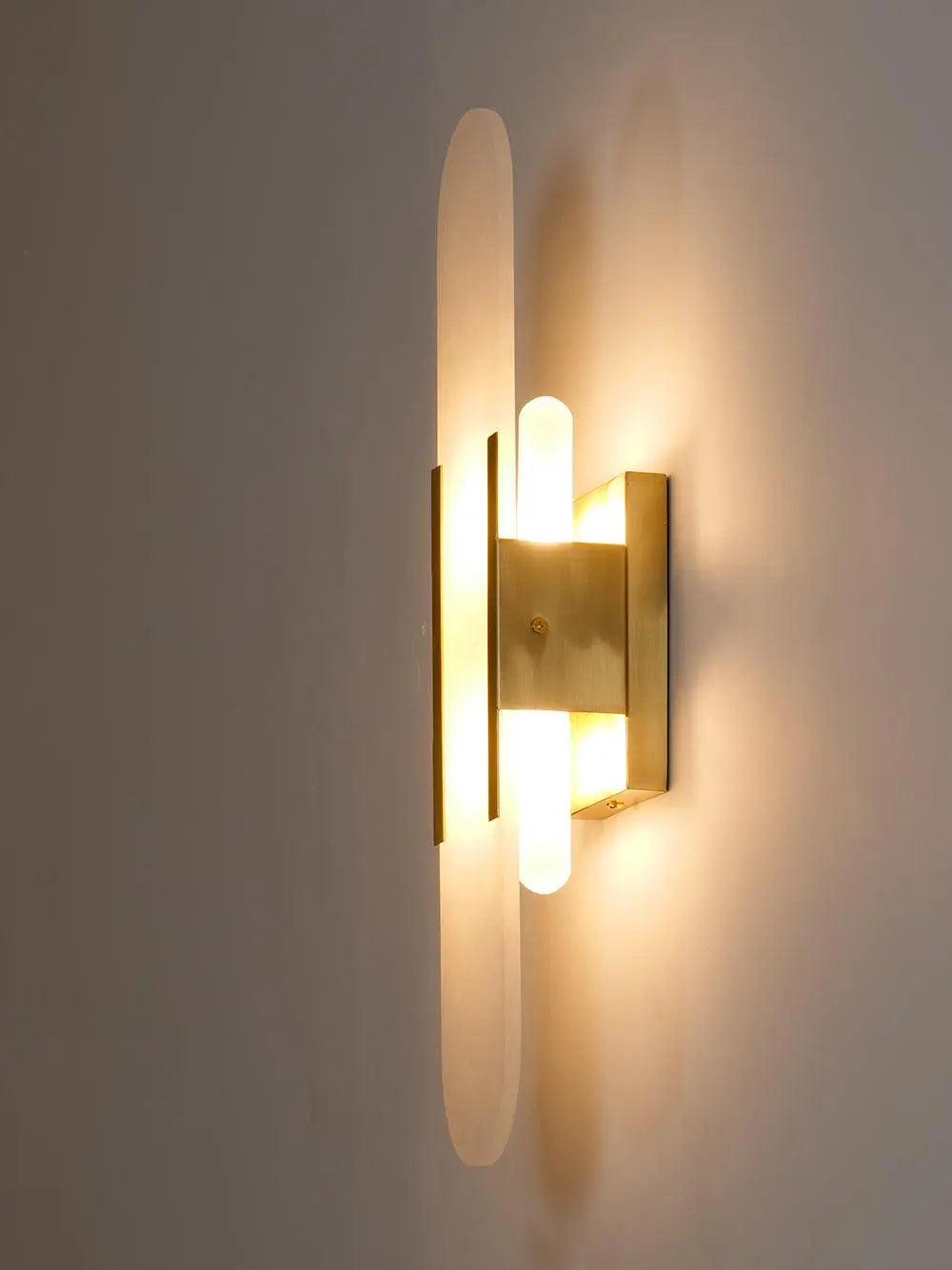 D. Oblong Alabaster Wall Sconce Erbstuk