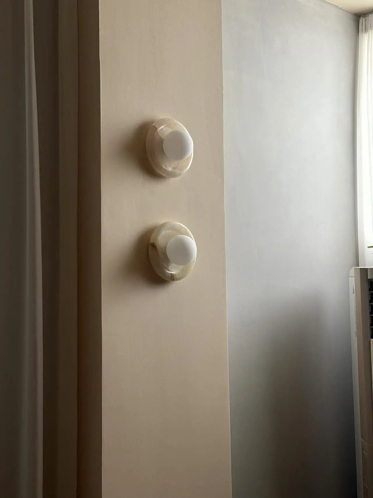 Natural Stone Wall Sconce — Round Designer Wall Sconce Fixture, Each Piece One-of-a-Kind — Wall Lights for Bedroom, Wall Lights for Living Room — Indoor Wall Lamp for Hallway and Den/Study Erbstuk