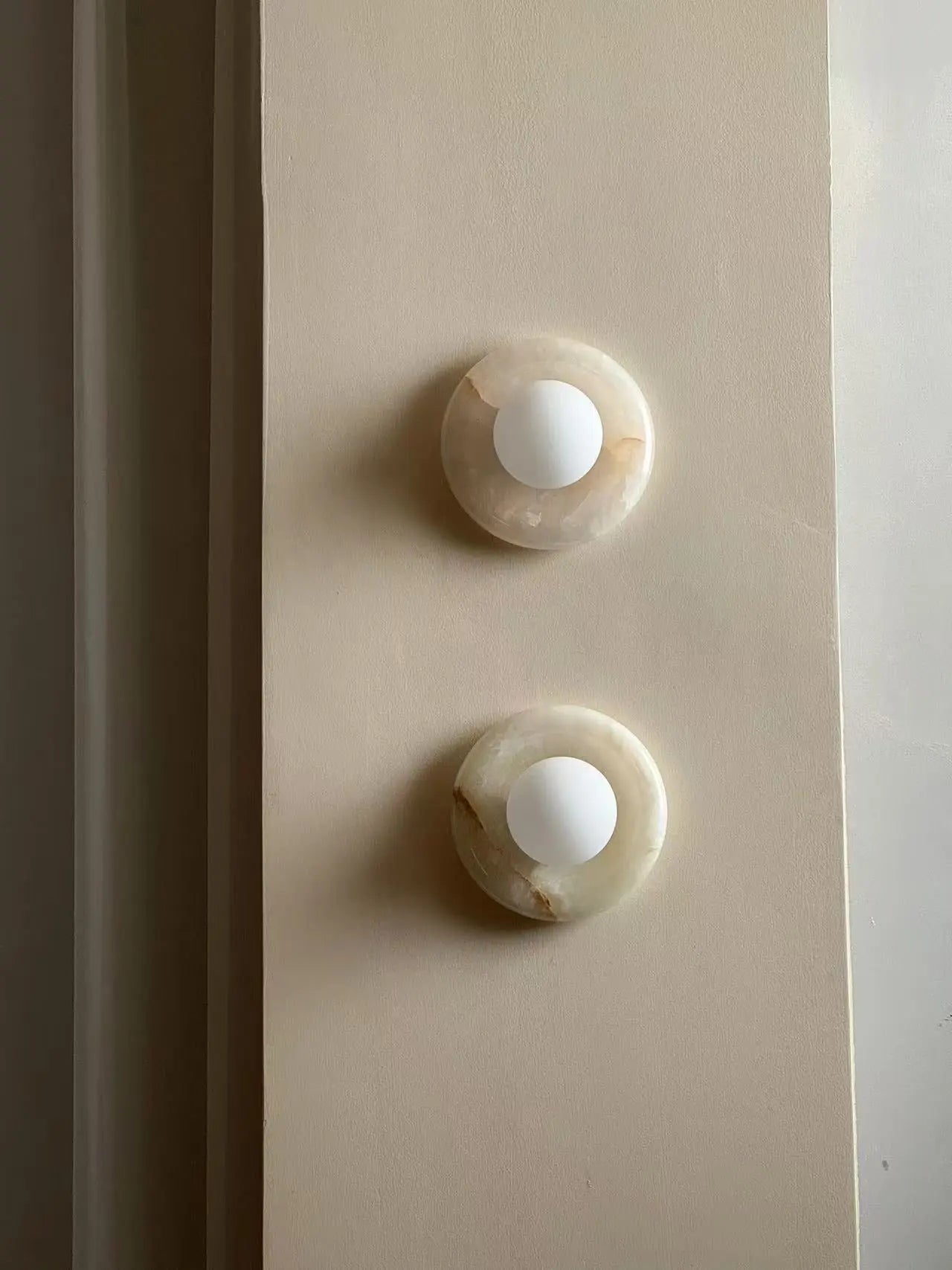Natural Stone Wall Sconce — Round Designer Wall Sconce Fixture, Each Piece One-of-a-Kind — Wall Lights for Bedroom, Wall Lights for Living Room — Indoor Wall Lamp for Hallway and Den/Study Erbstuk