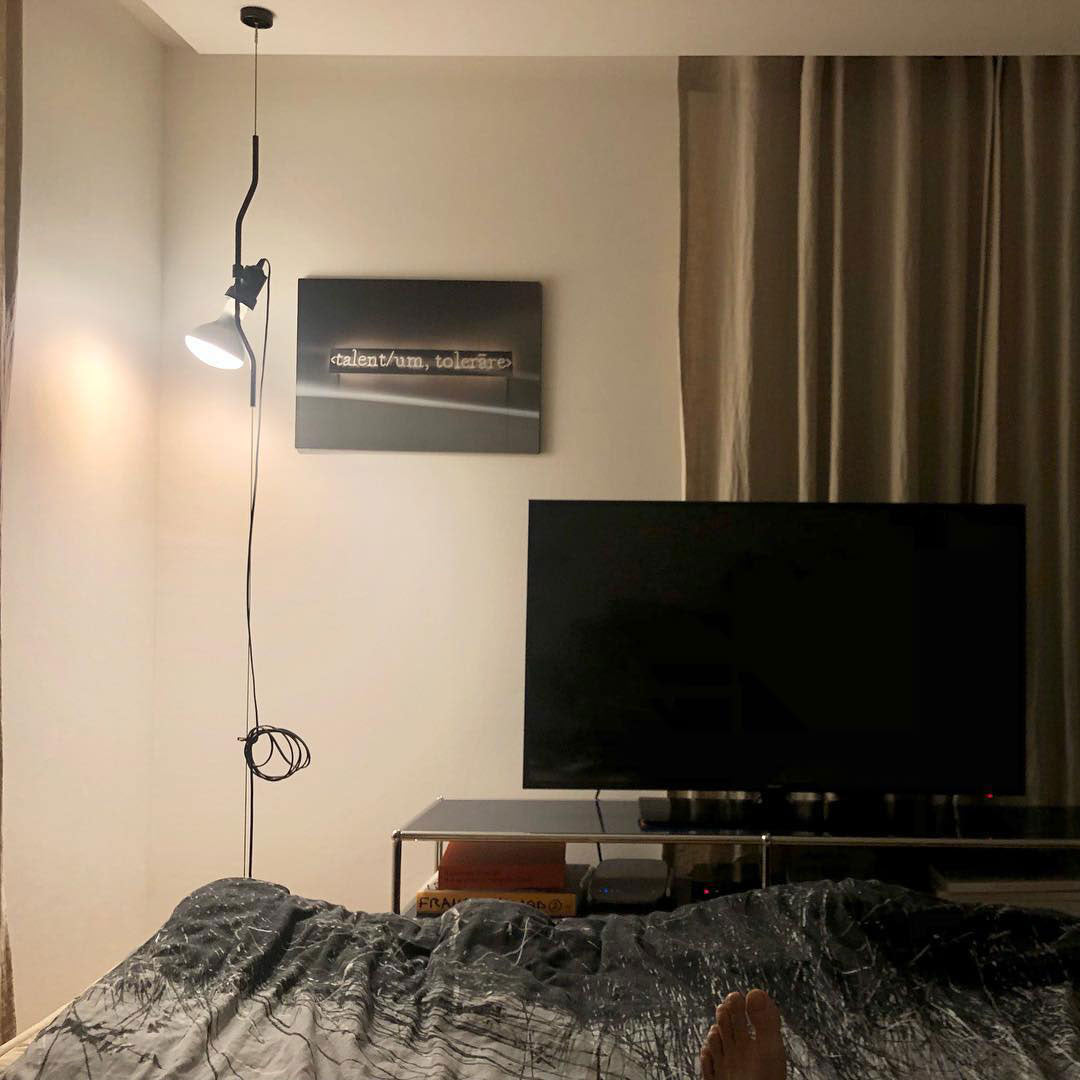 Adjustable Tension Rod Floor to Ceiling Lamp
