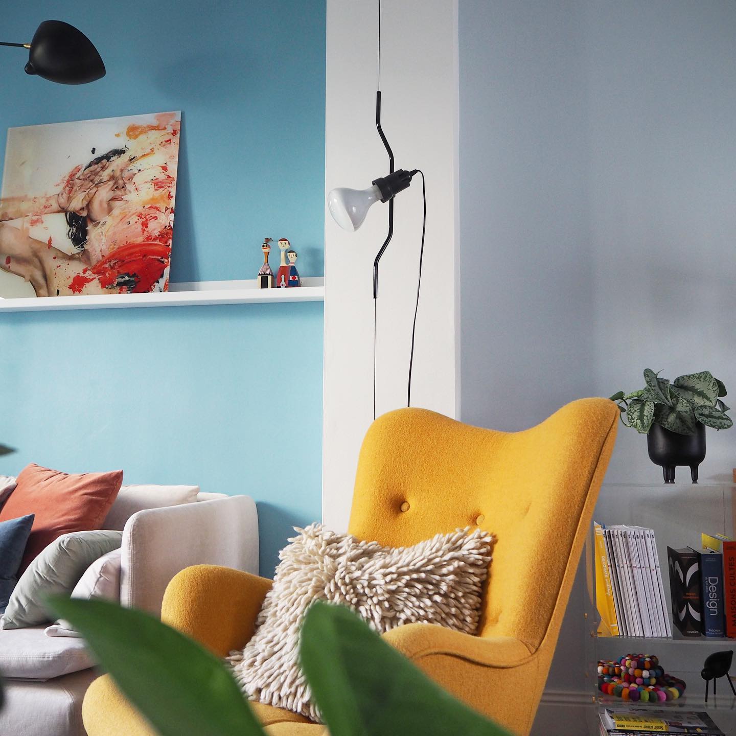 Adjustable Tension Rod Floor to Ceiling Lamp