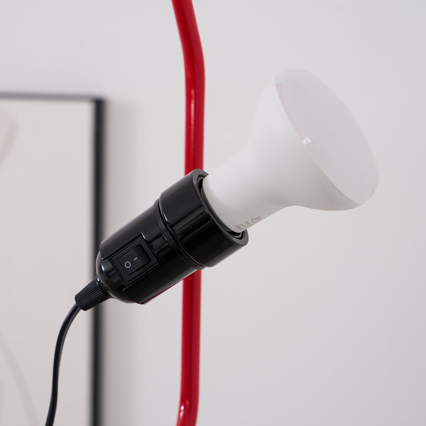 Adjustable Tension Rod Floor to Ceiling Lamp