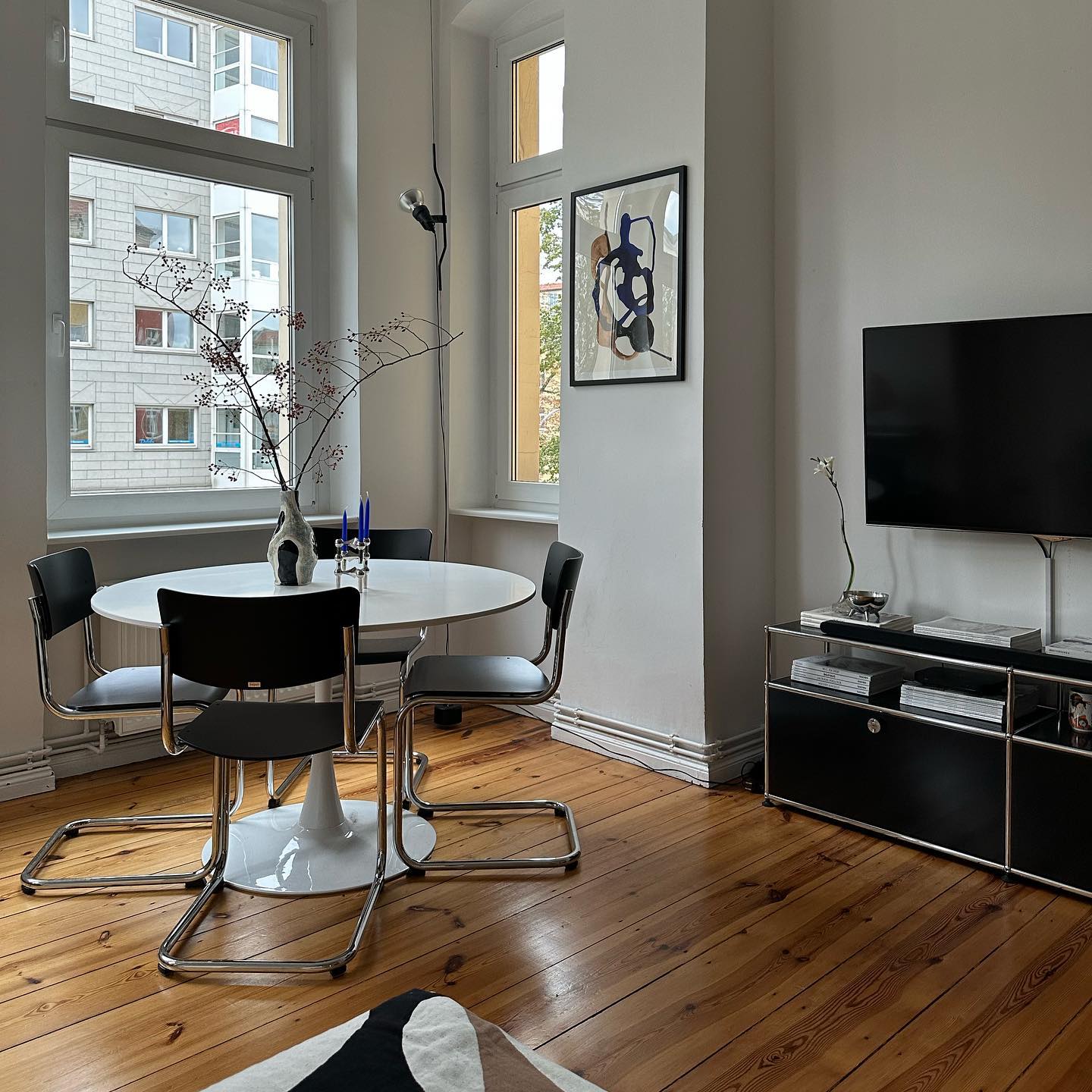 Adjustable Tension Rod Floor to Ceiling Lamp