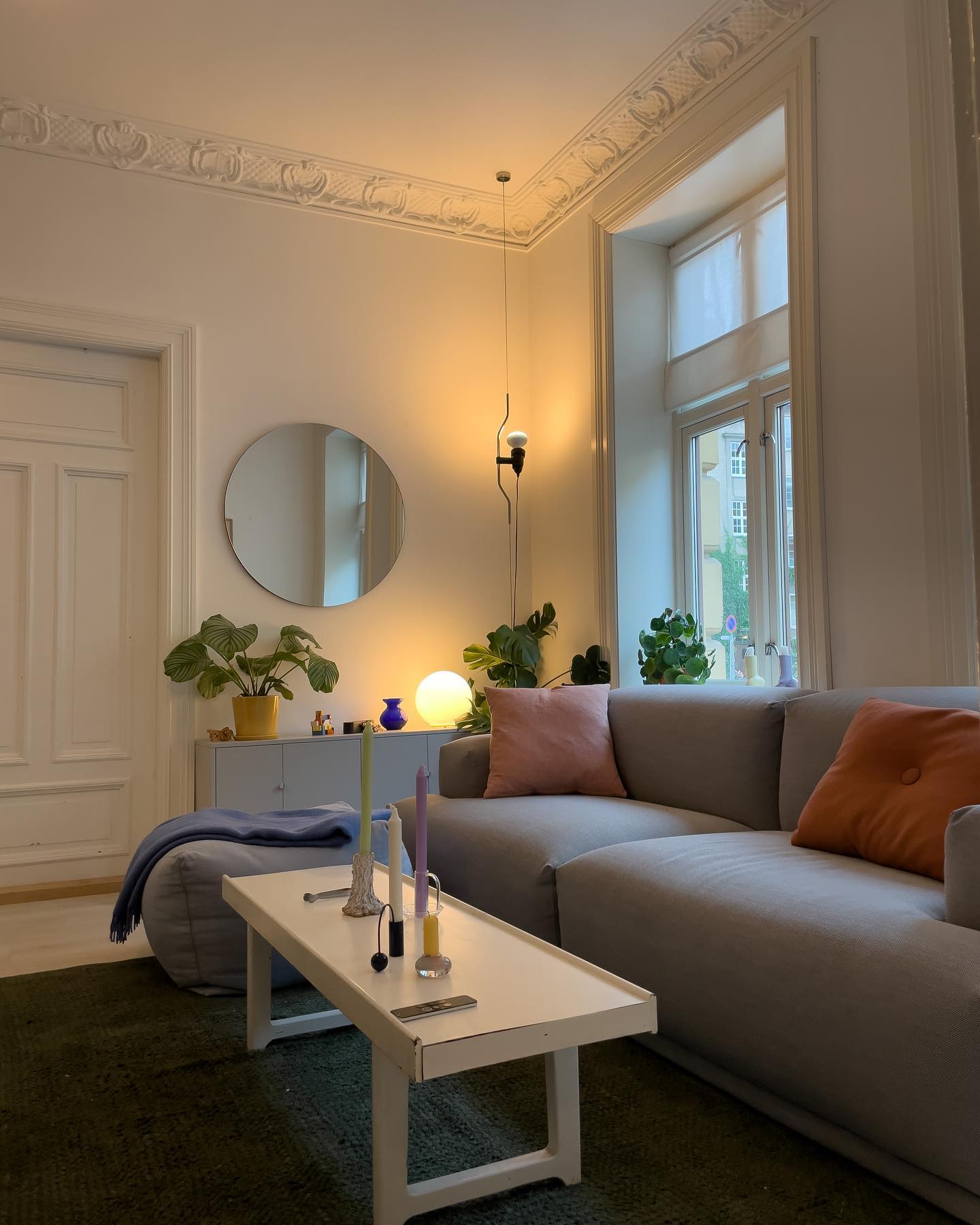 Adjustable Tension Rod Floor to Ceiling Lamp
