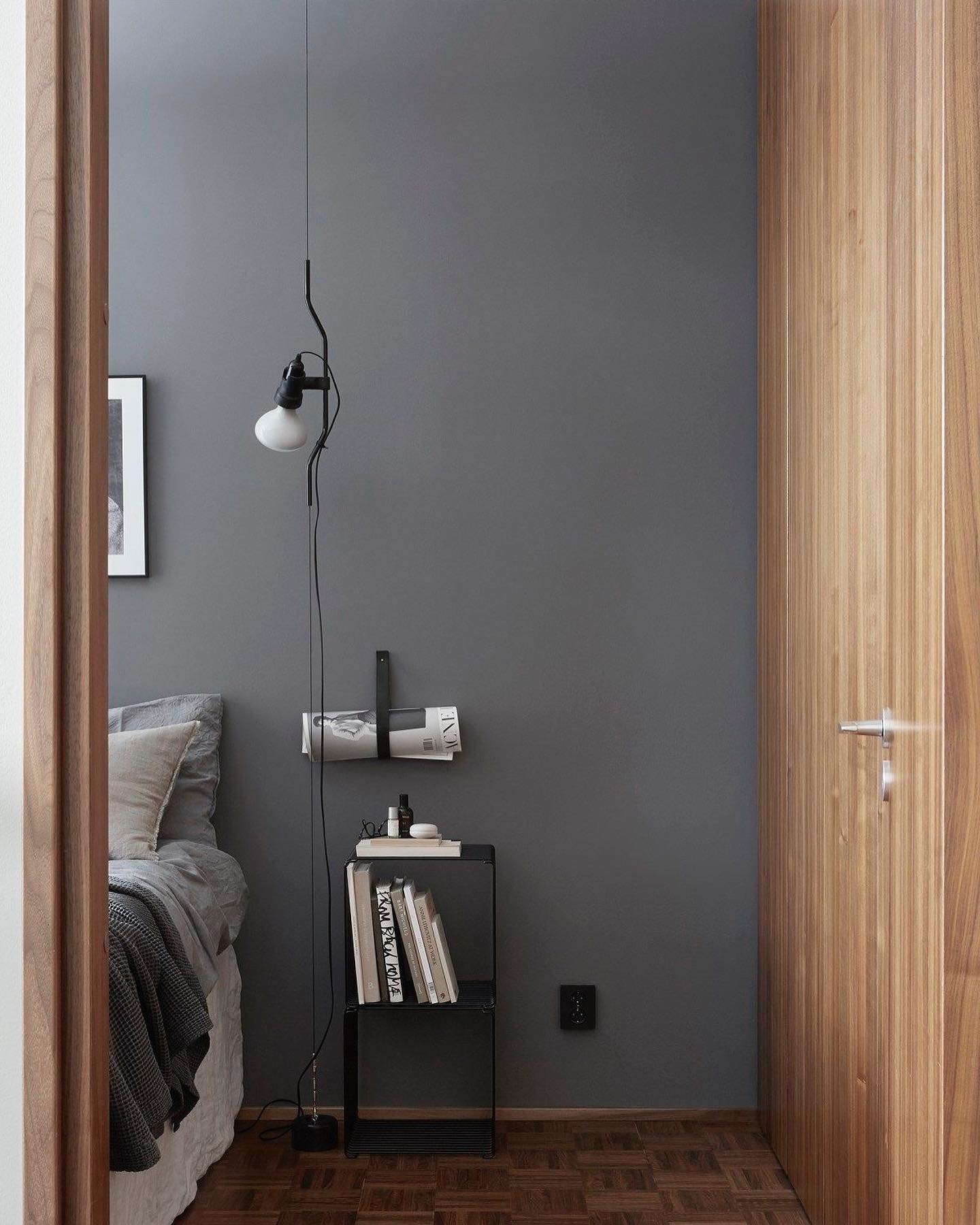 Adjustable Tension Rod Floor to Ceiling Lamp