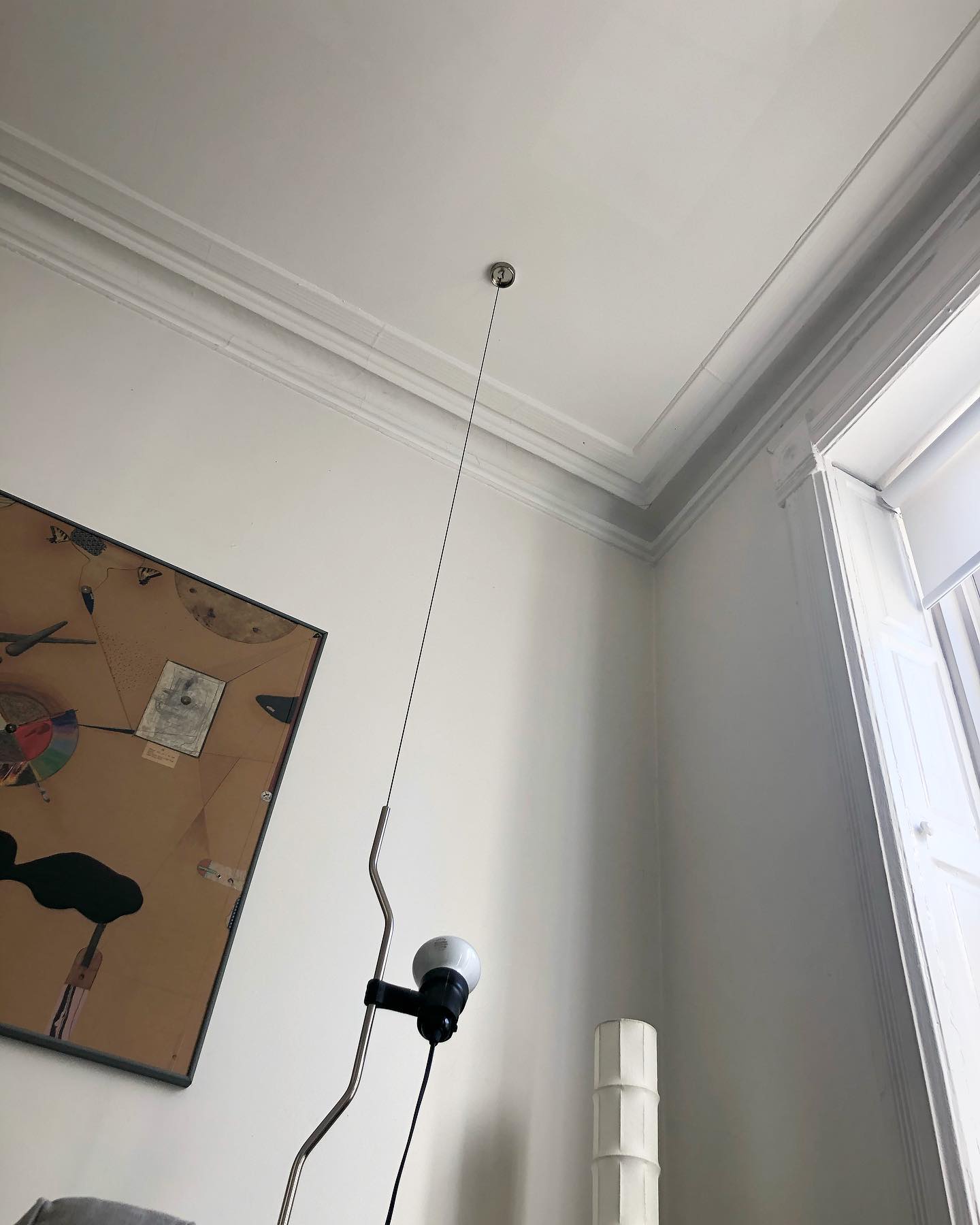 Adjustable Tension Rod Floor to Ceiling Lamp