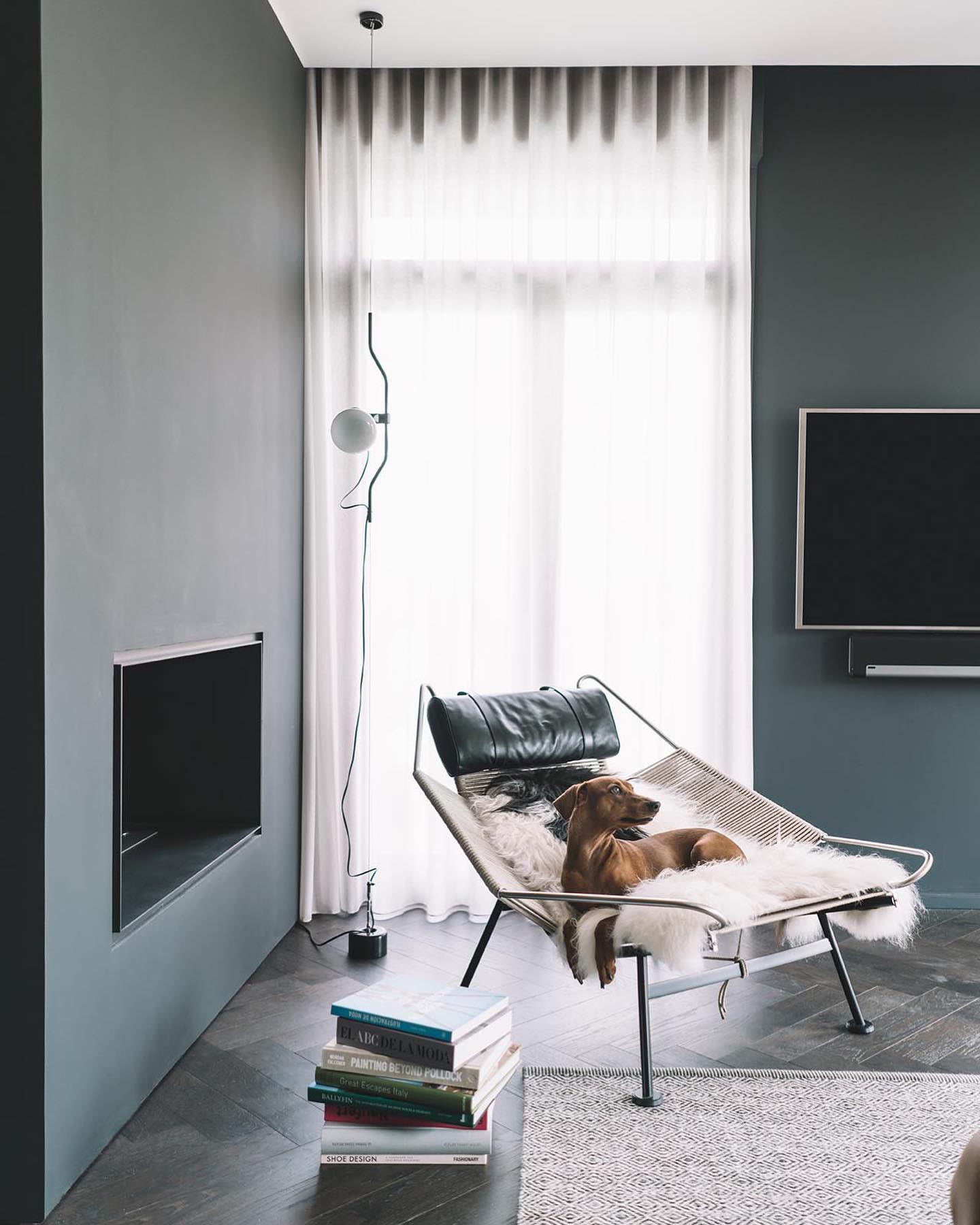 Adjustable Tension Rod Floor to Ceiling Lamp