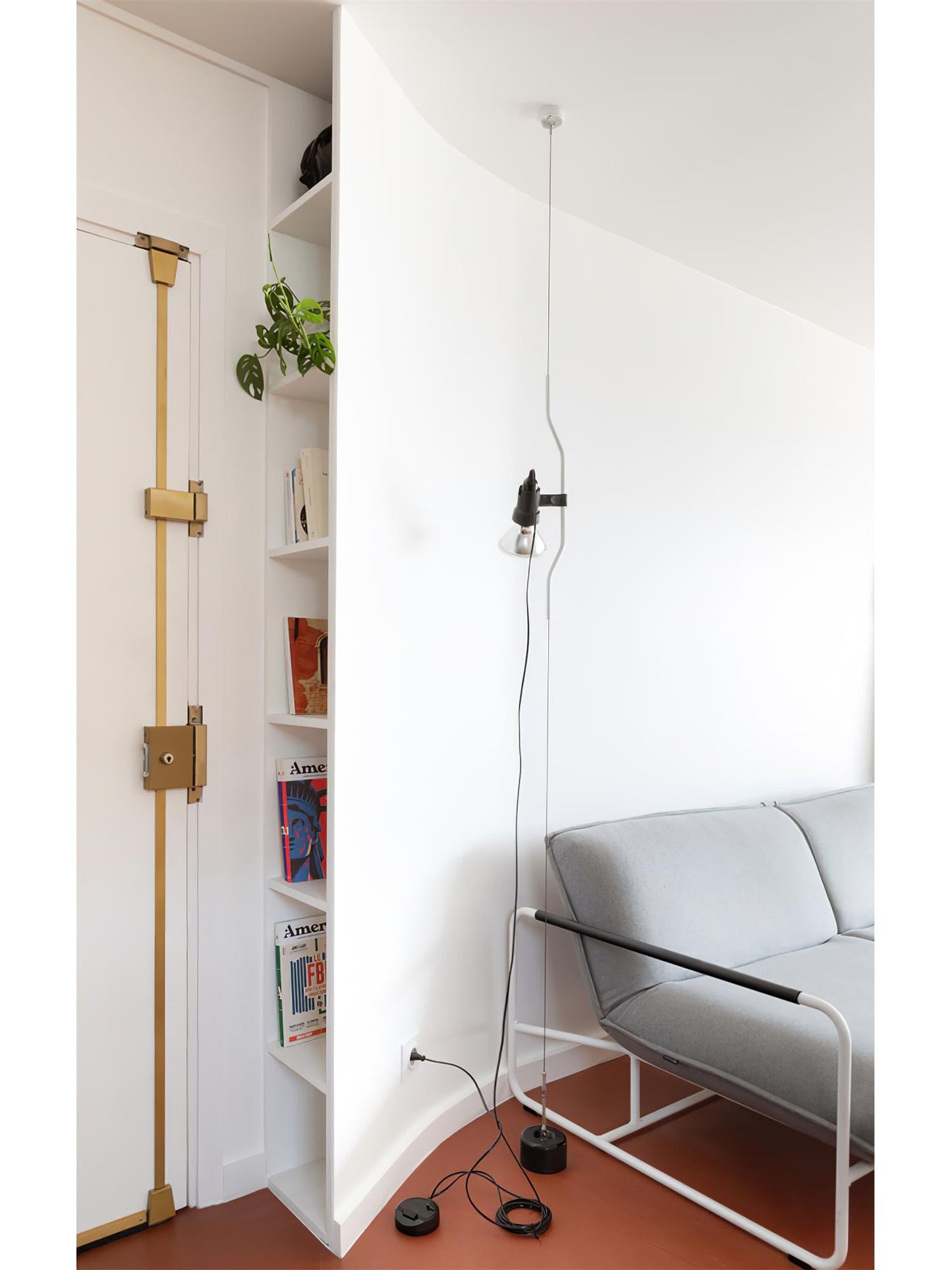 Adjustable Tension Rod Floor to Ceiling Lamp