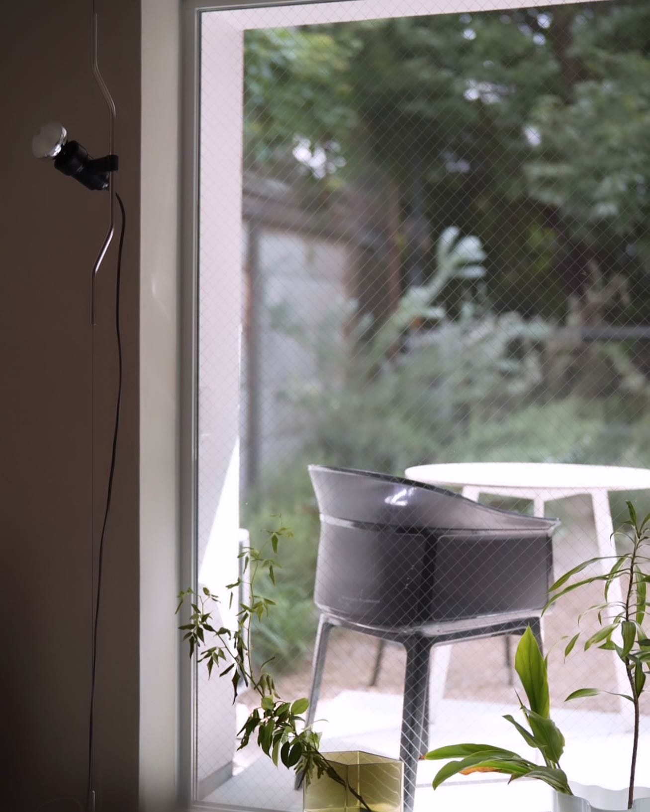 Adjustable Tension Rod Floor to Ceiling Lamp