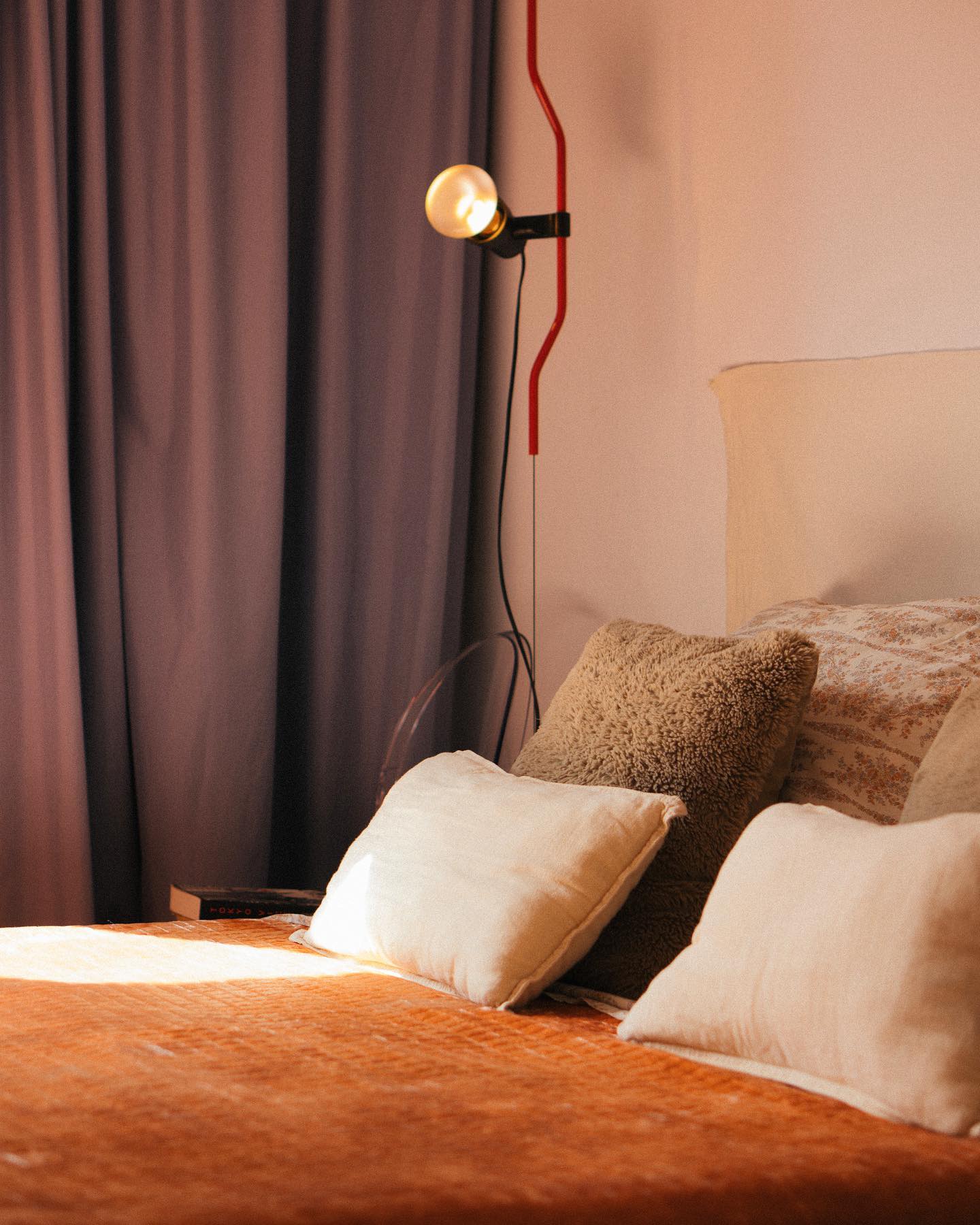 Adjustable Tension Rod Floor to Ceiling Lamp