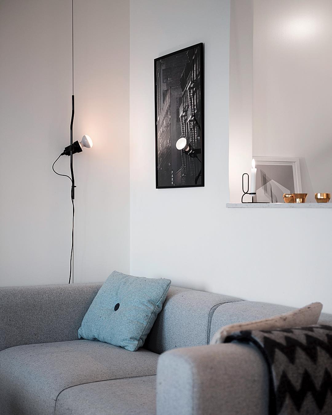 Adjustable Tension Rod Floor to Ceiling Lamp